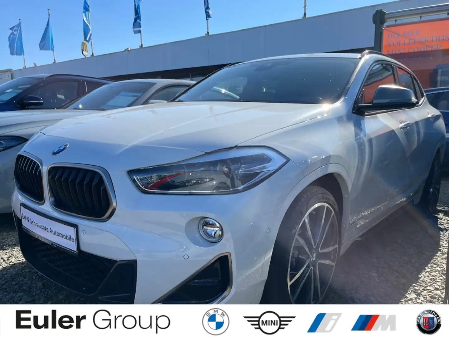BMW X2 M35I A M Sport HUD SHZ LED ParkAss AD Pano Navi DA Weiß - 1