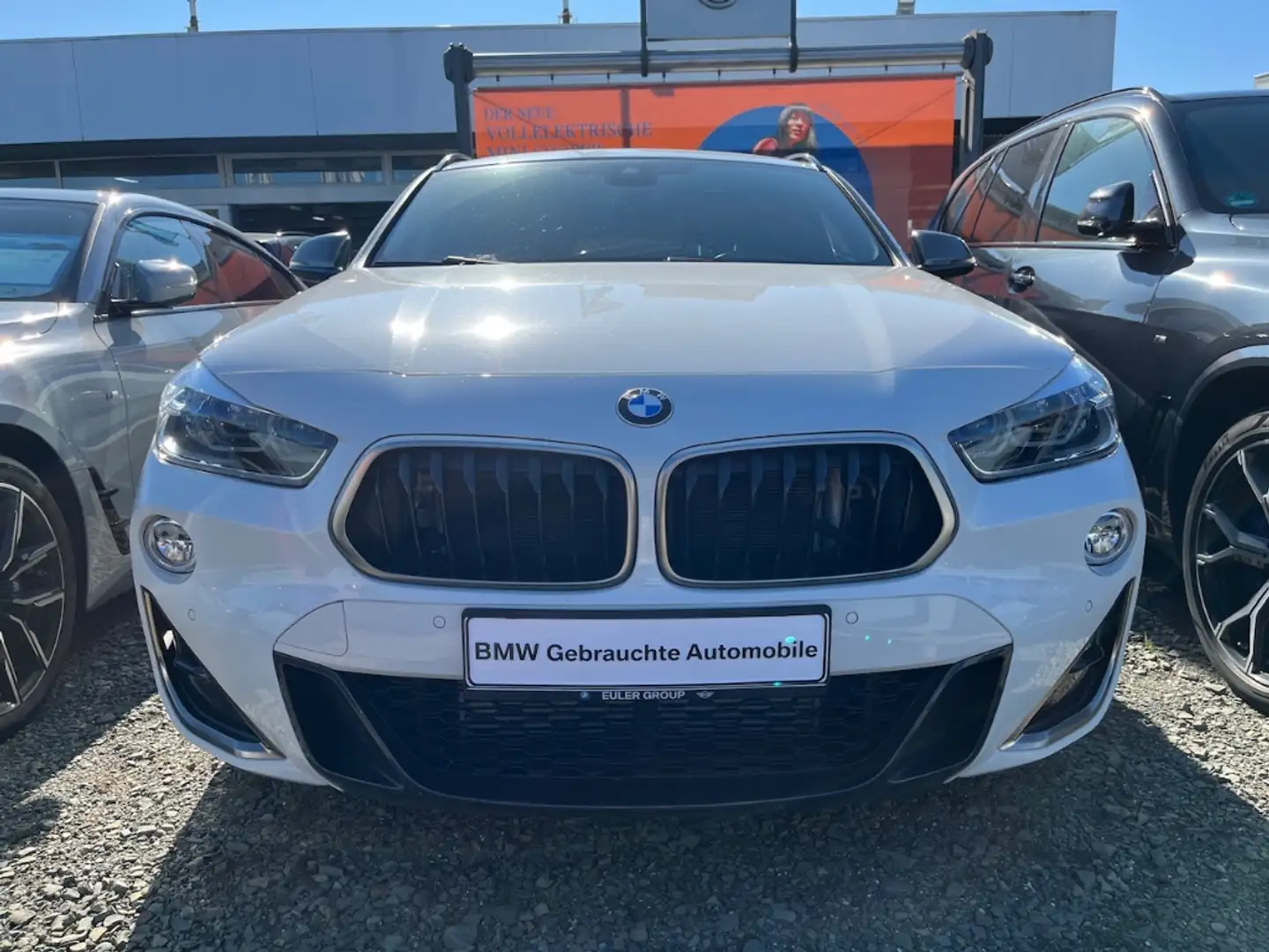 BMW X2 M35I A M Sport HUD SHZ LED ParkAss AD Pano Navi DA Weiß - 2