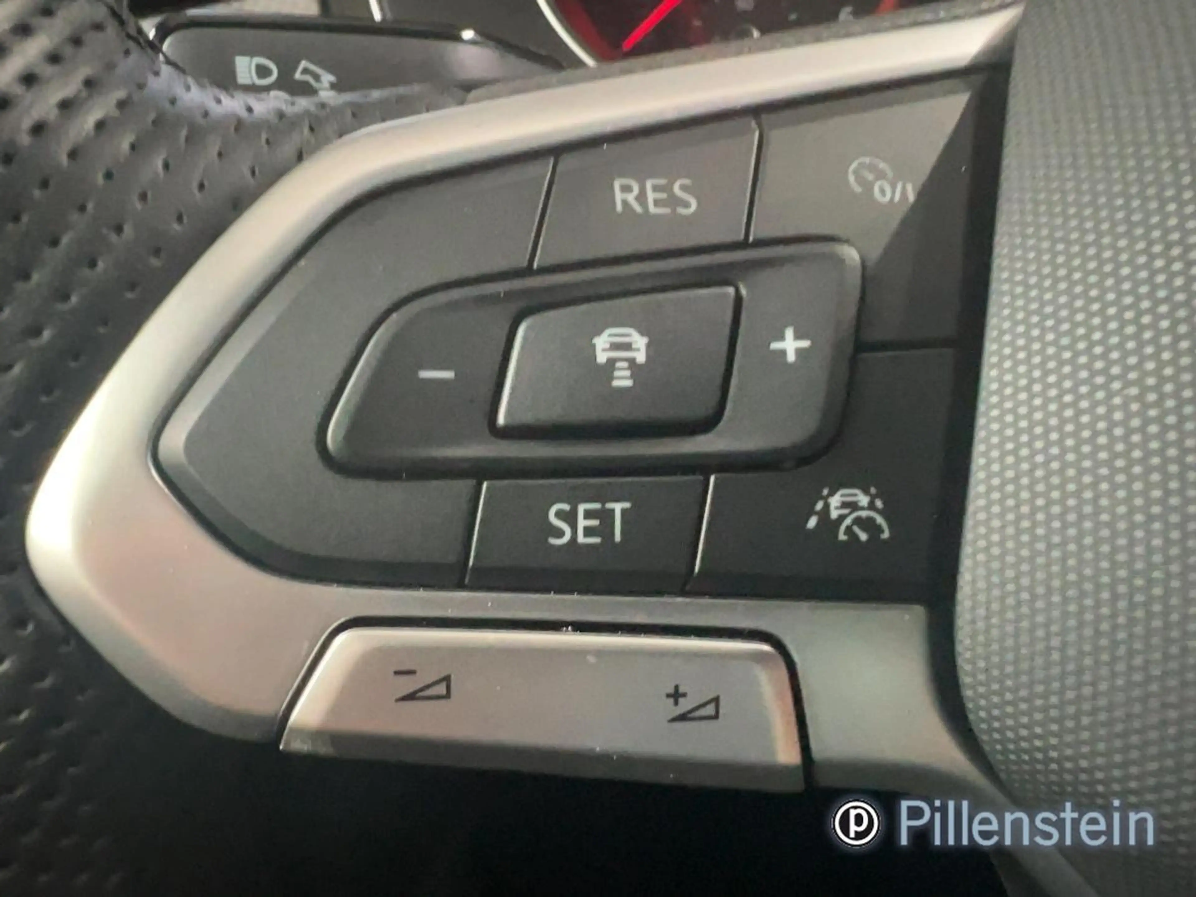 Volkswagen Passat Alltrack TDI 4MOT AHK+KAM+19"+EASY+LEDER — photo 9