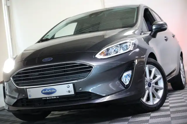 Ford Fiesta view 9