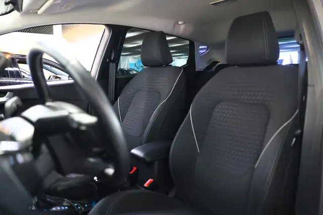 Ford Fiesta view 13