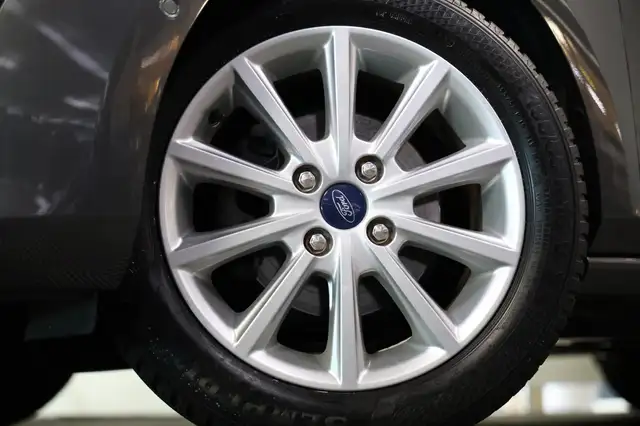 Ford Fiesta view 4