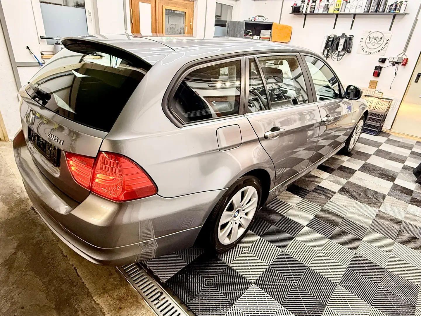BMW 318 Diesel, Touring  8x Alufelgen,TÜV neu. Grau - 2