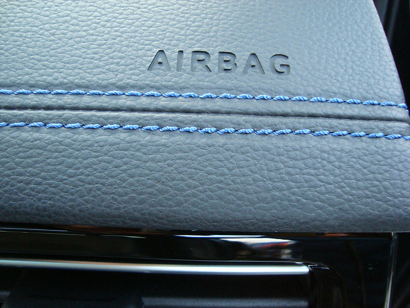 Volkswagen Touareg 4Motion R-Line Nur 63 TKM 1-Hand Mega Voll !! — photo 9