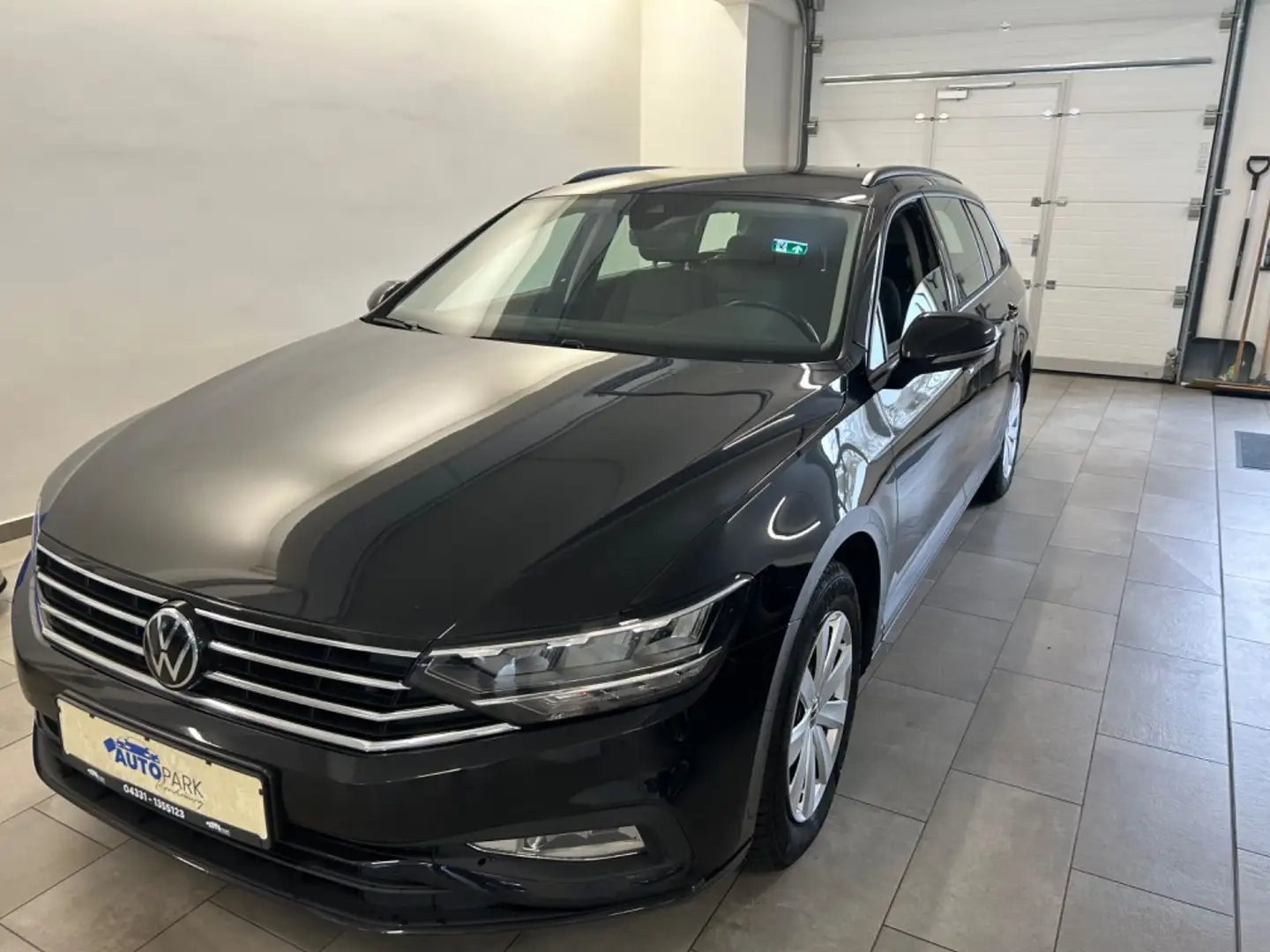 Volkswagen Passat Variant 2.0 TDI DSG Schwarz - 1