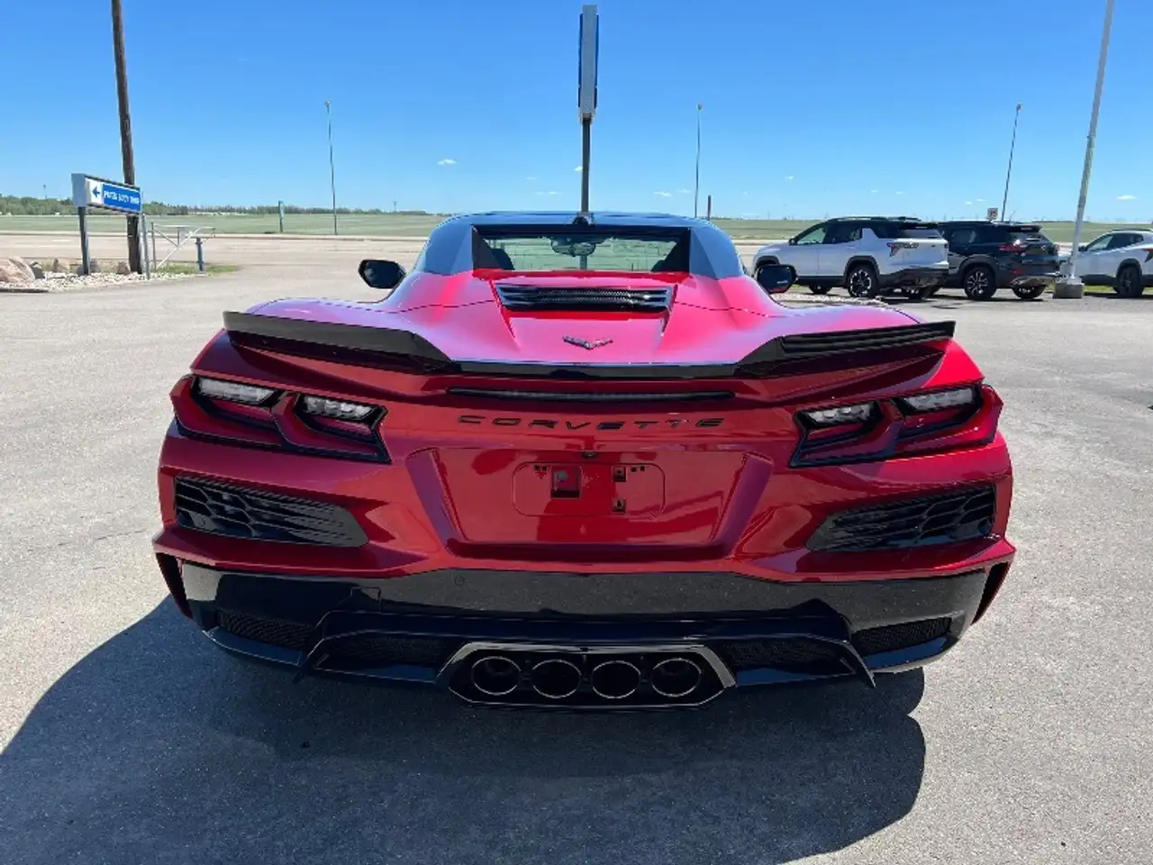 Chevrolet Corvette снимка Chevrolet Corvette