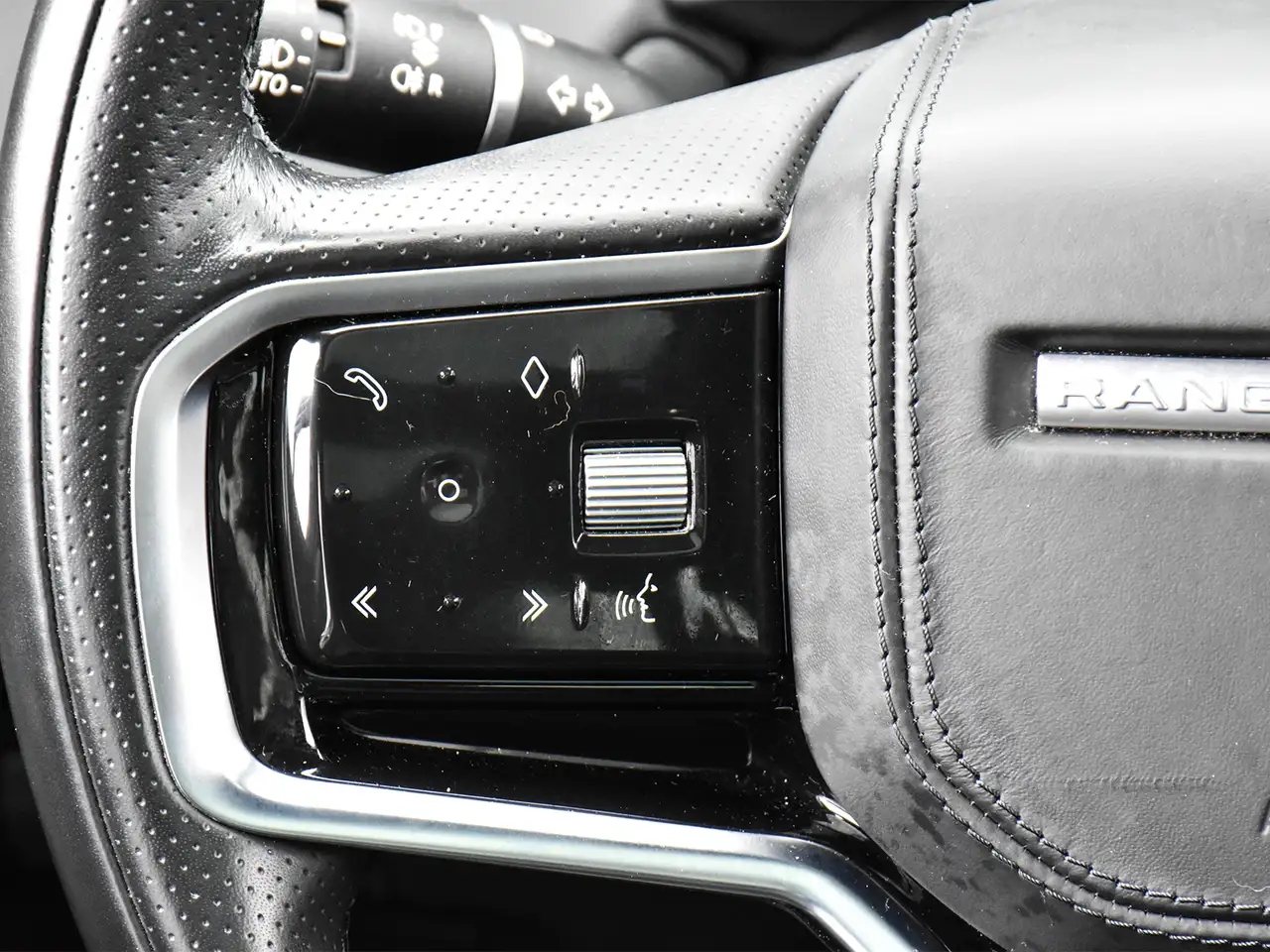 Land Rover Range Rover Evoque снимка Land Rover Range Rover Evoque