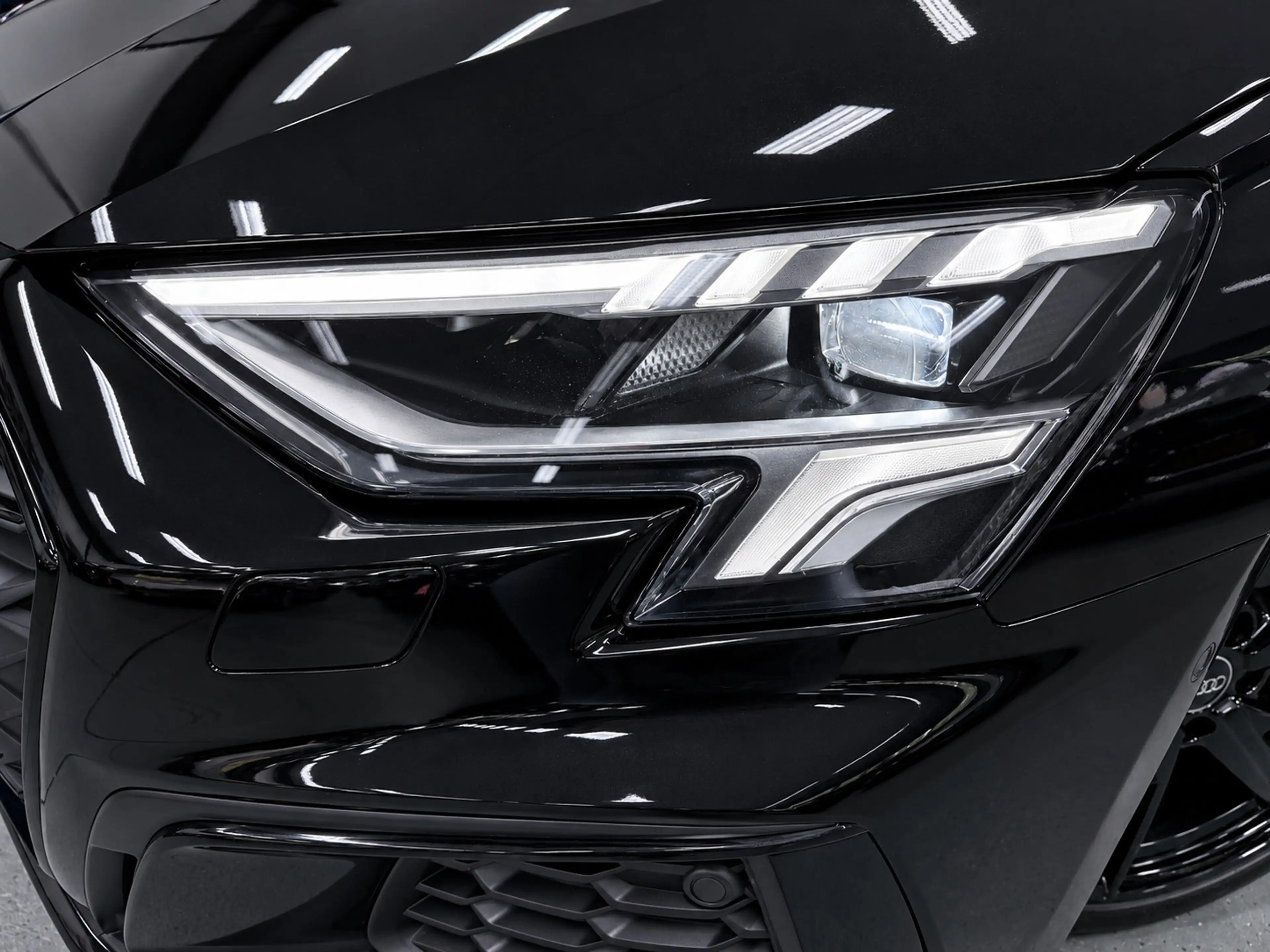 Audi A3 Sportback 45 TFSI e S edition Competition NAVI/STO — photo 7