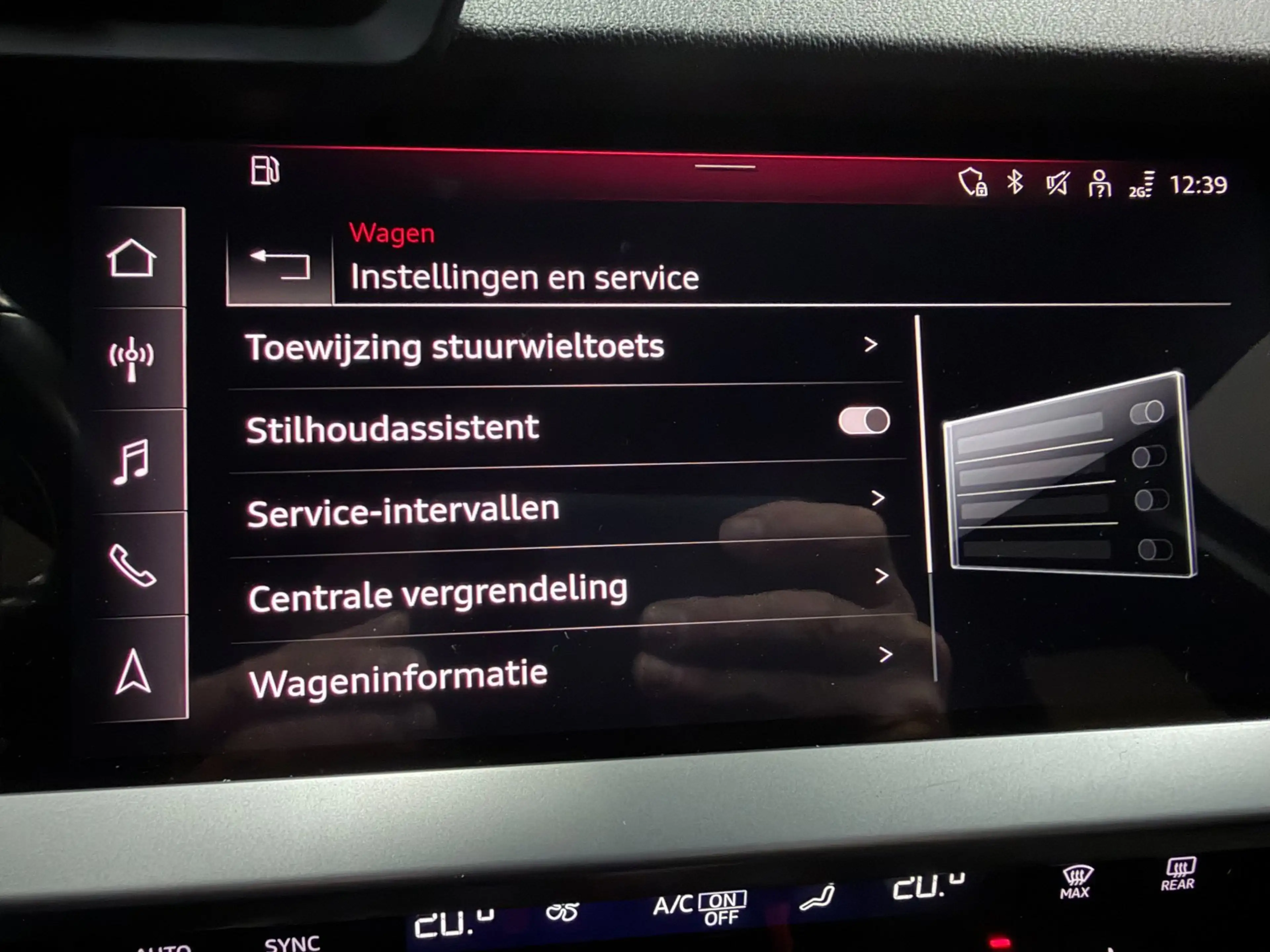 Audi A3 Sportback 45 TFSI e S edition Competition NAVI/STO — photo 42