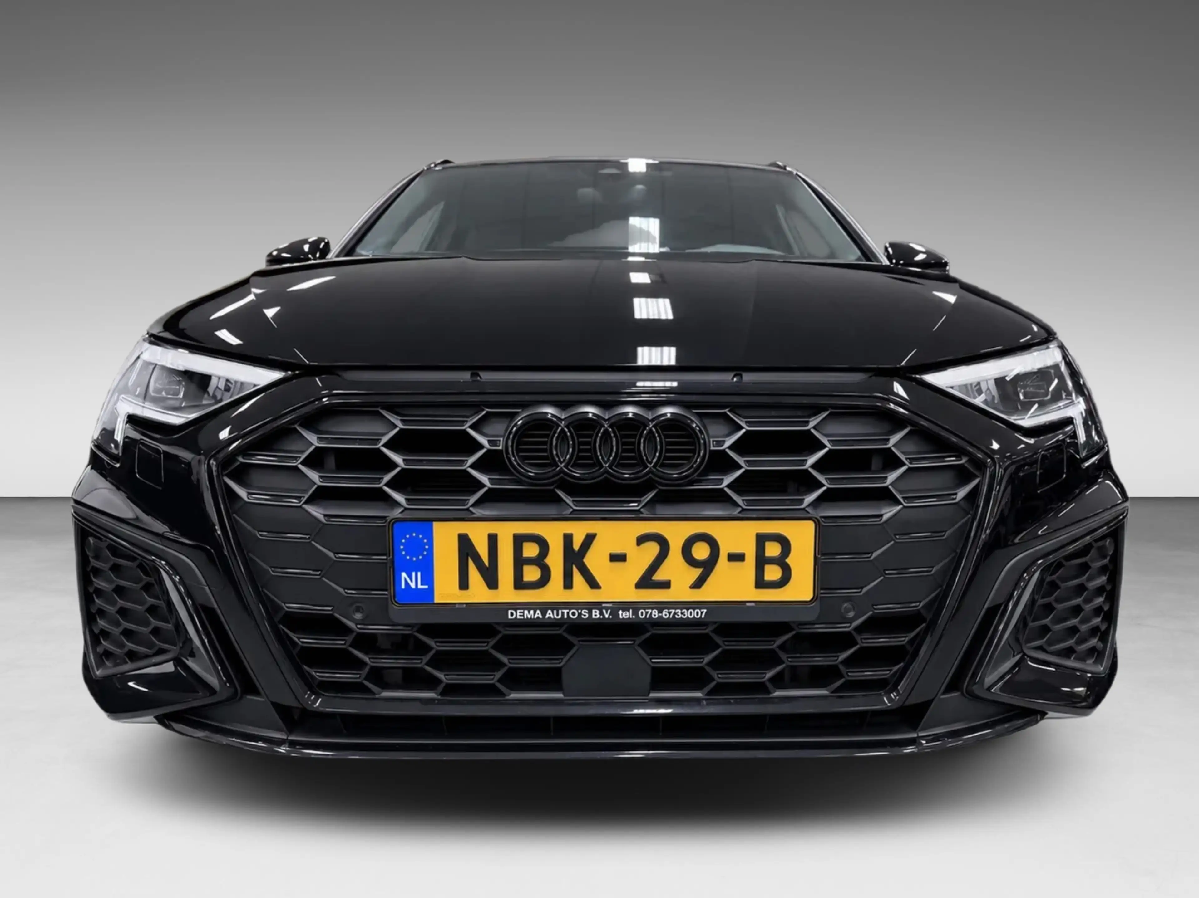 Audi A3 Sportback 45 TFSI e S edition Competition NAVI/STO — photo 8