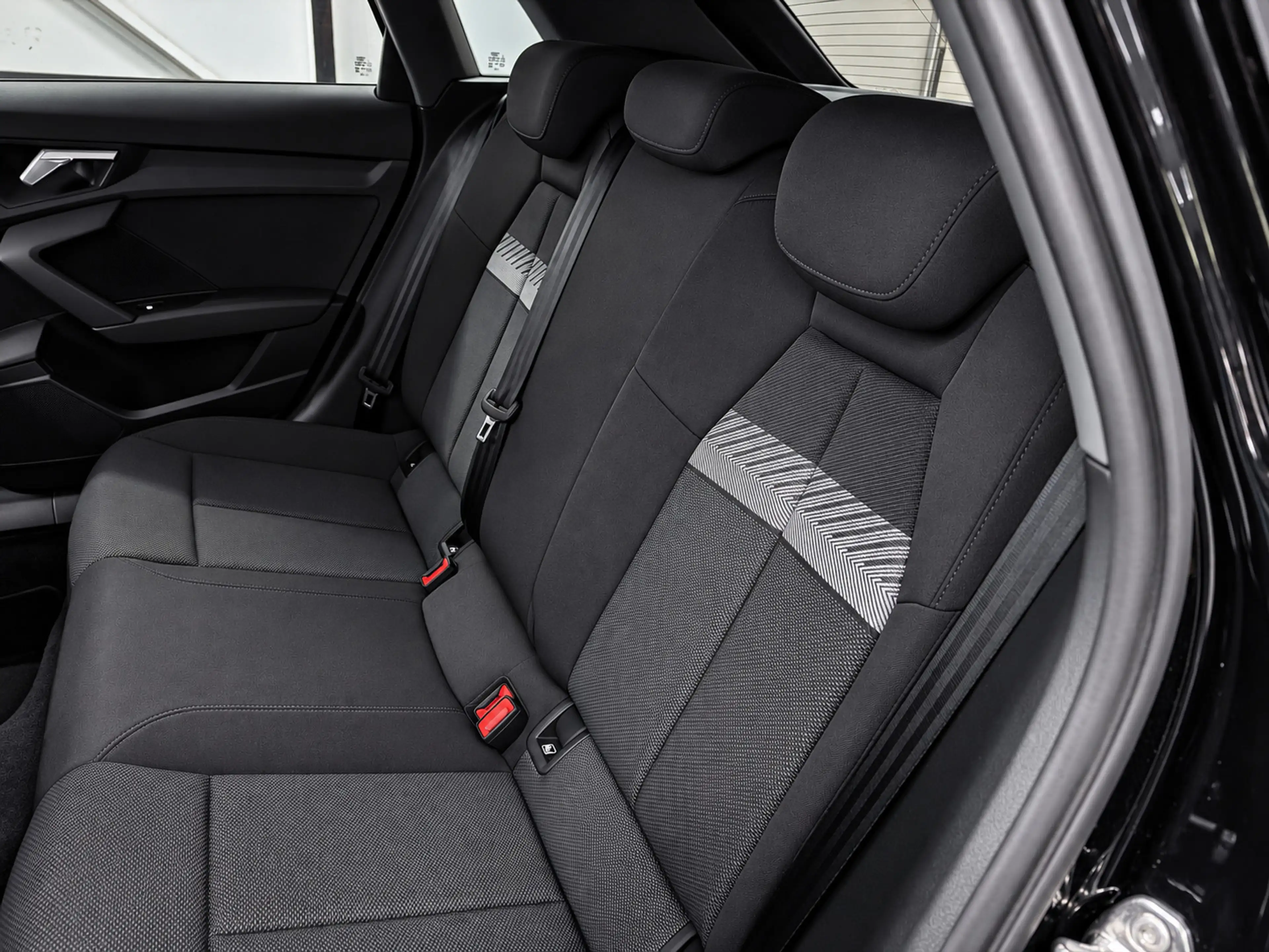 Audi A3 Sportback 45 TFSI e S edition Competition NAVI/STO — photo 16