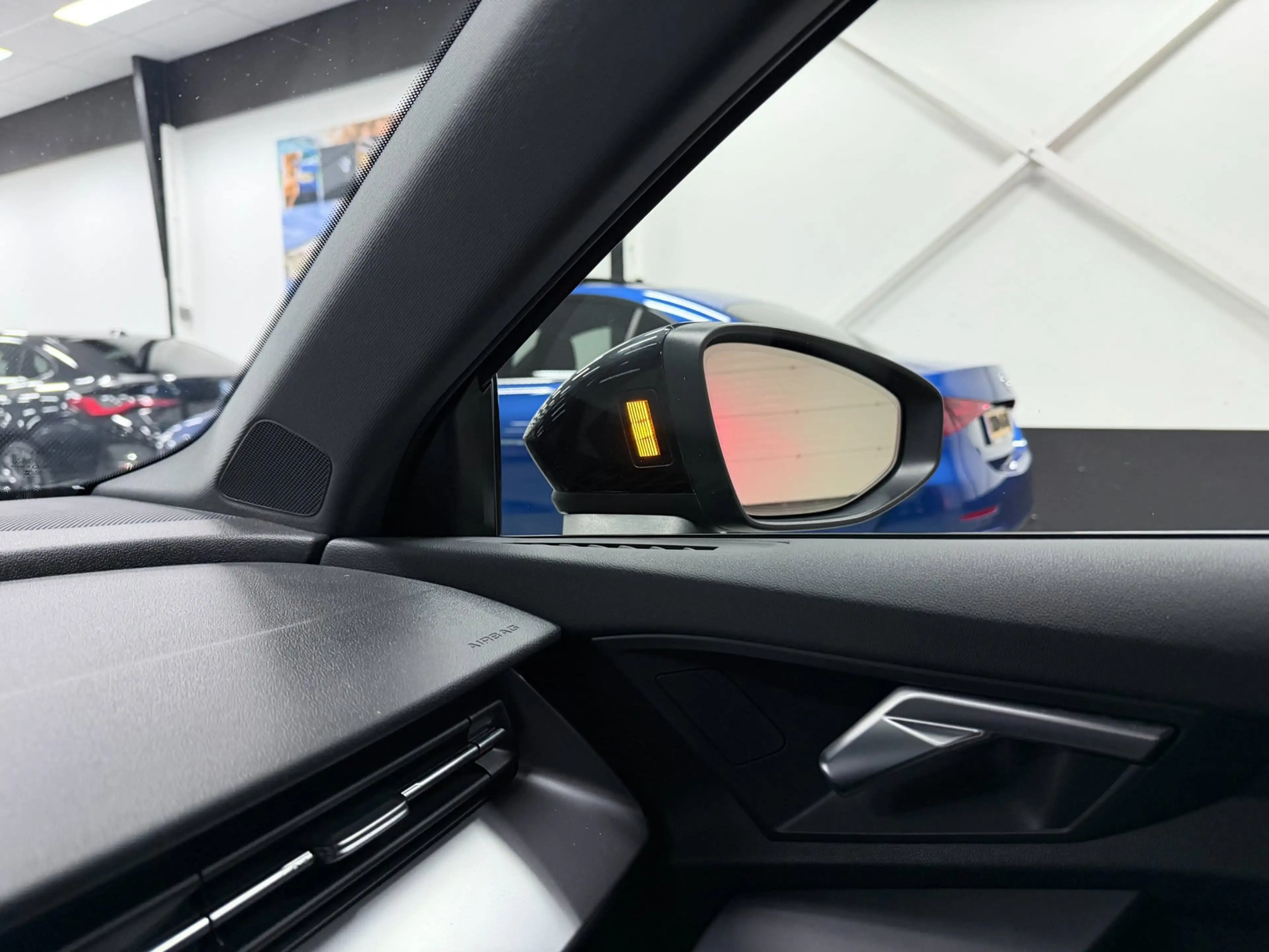 Audi A3 Sportback 45 TFSI e S edition Competition NAVI/STO — photo 41