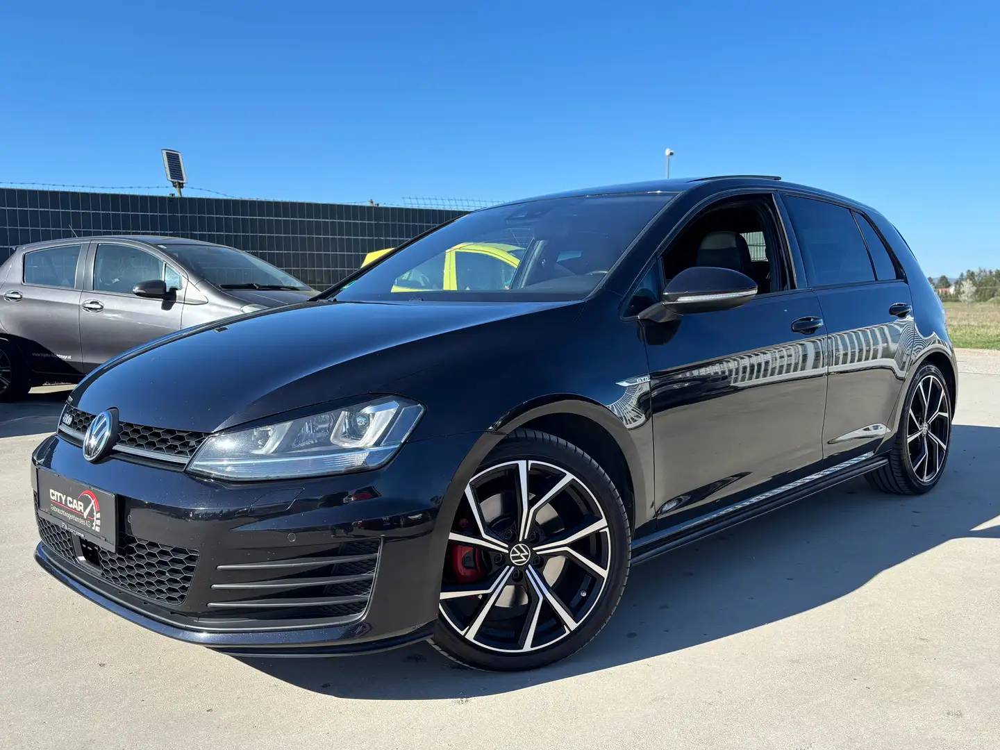 Volkswagen Golf GTD *PICKERL 11/26* AUTOMATIK Schwarz - 1