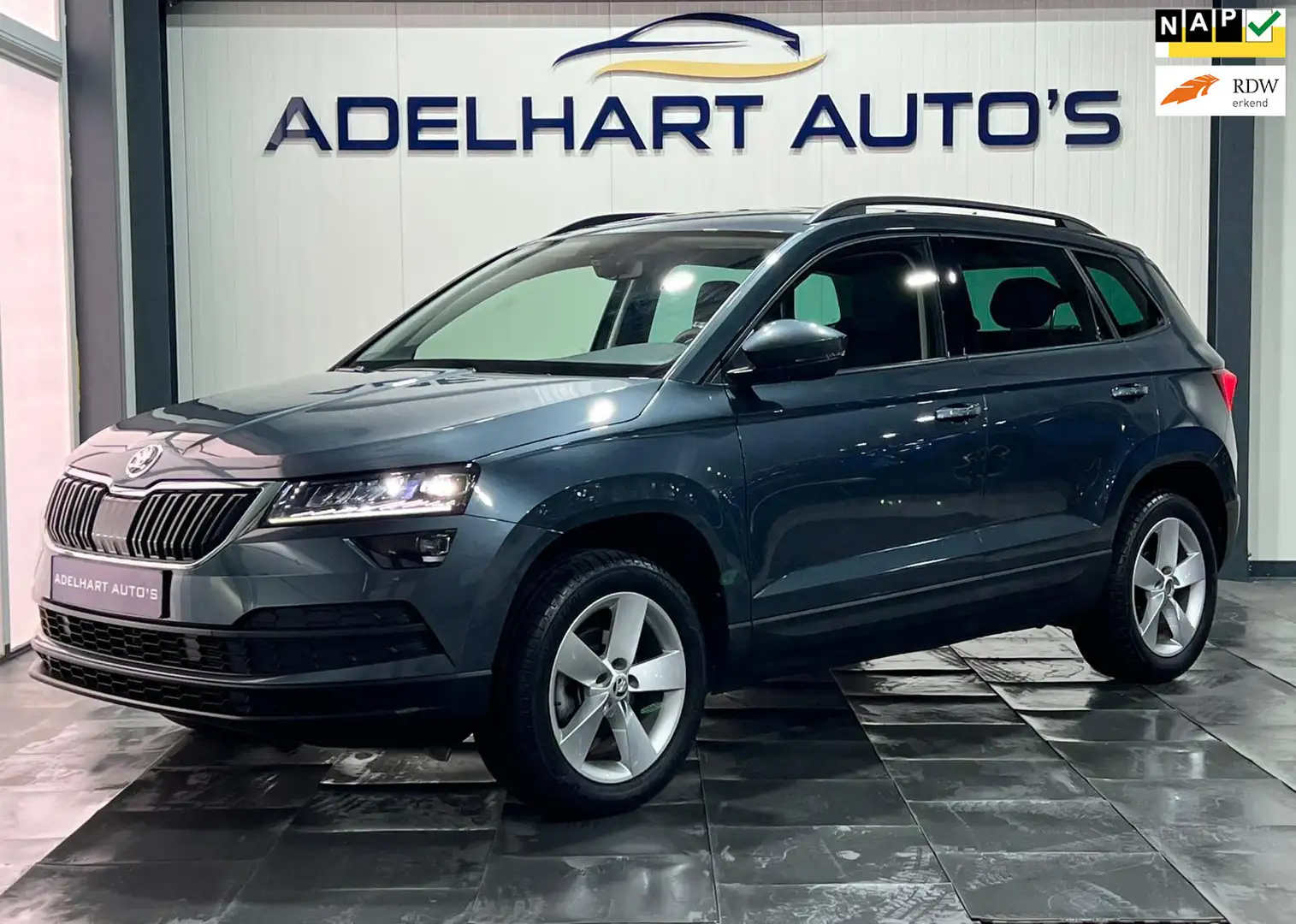 Skoda Karoq 1.5 TSI ACT Business Edition DSG Automaat / Naviga Grijs - 1