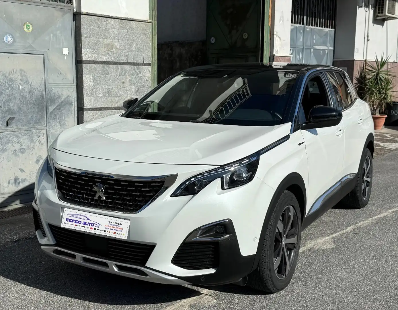Peugeot 3008 BlueHDi 130 S&S GT Line Weiß - 1