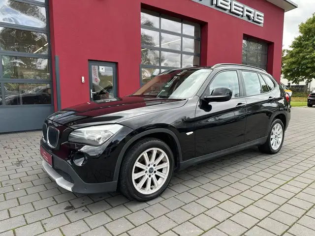 BMW X1 18i sDrive//PANO//LEDER//SHZ//KLIMA//
