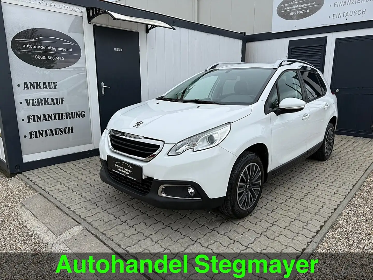 Peugeot 2008 1,2 VTi Active Weiß - 1