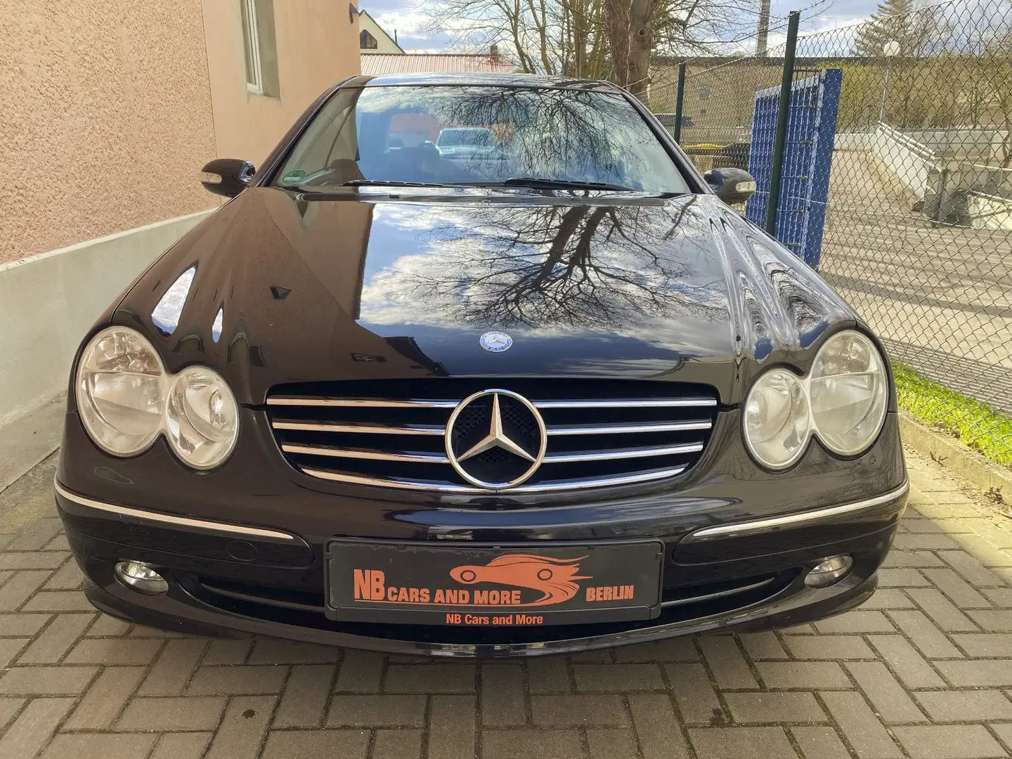 Mercedes-Benz CLK 240 Coupe aus 3. Besitz, Tempomat, Sitzheiz Noir - 2