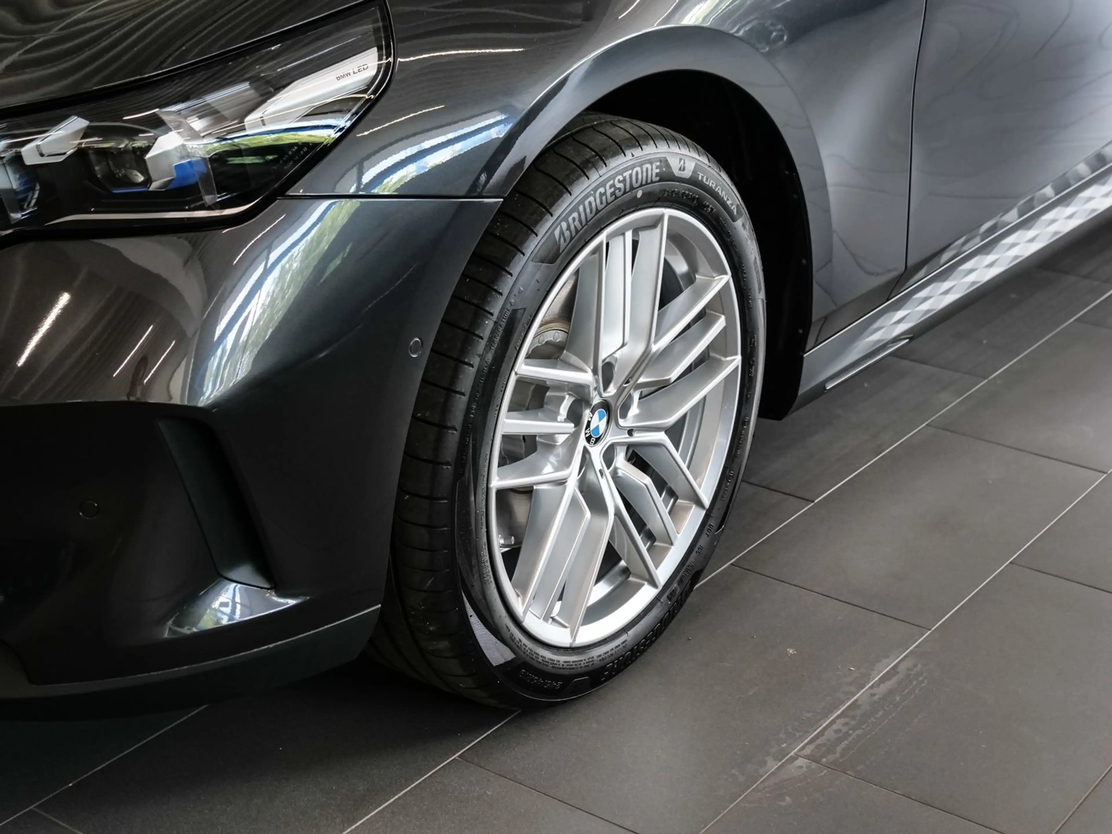 BMW 540 d xDrive HUD PANO ACC AHK 360°KAM RFK NAVI — photo 4