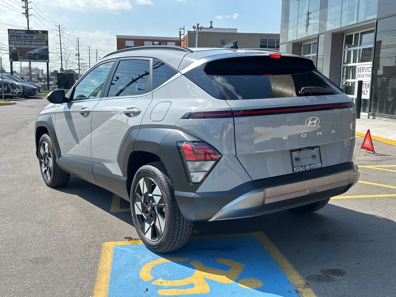 Hyundai KONA снимка Hyundai KONA