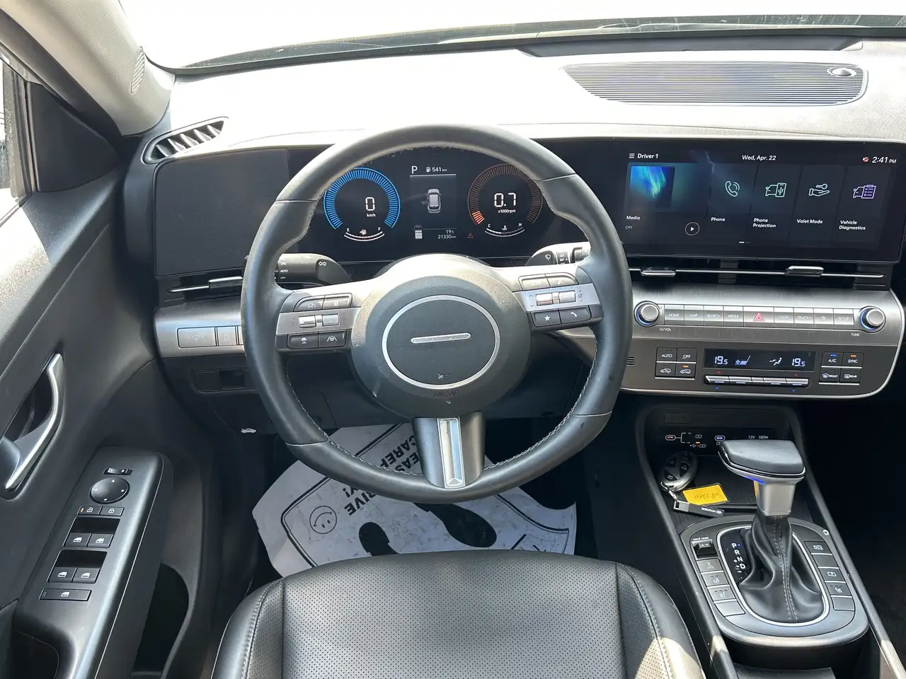 Hyundai KONA снимка Hyundai KONA