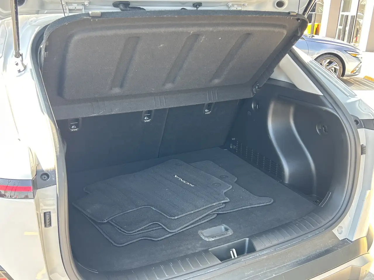 Hyundai KONA снимка Hyundai KONA