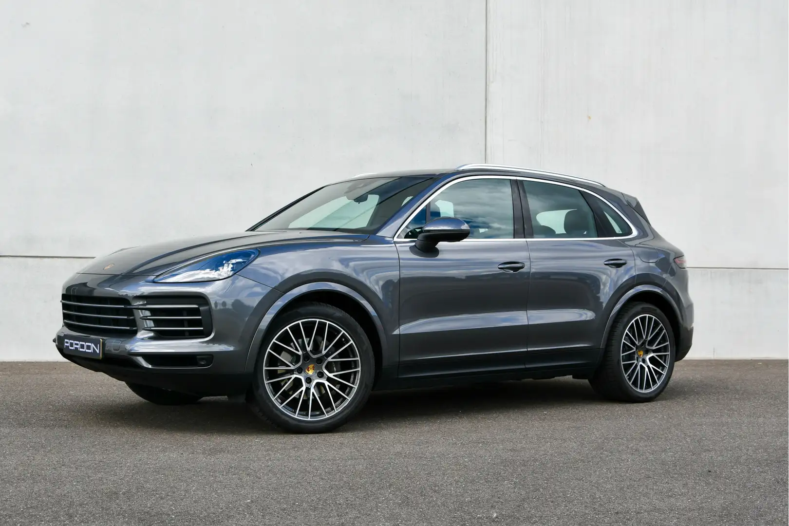 Porsche Cayenne 3.0 E-Hybrid Panoramadak / BOSE / Homelink Grijs - 1