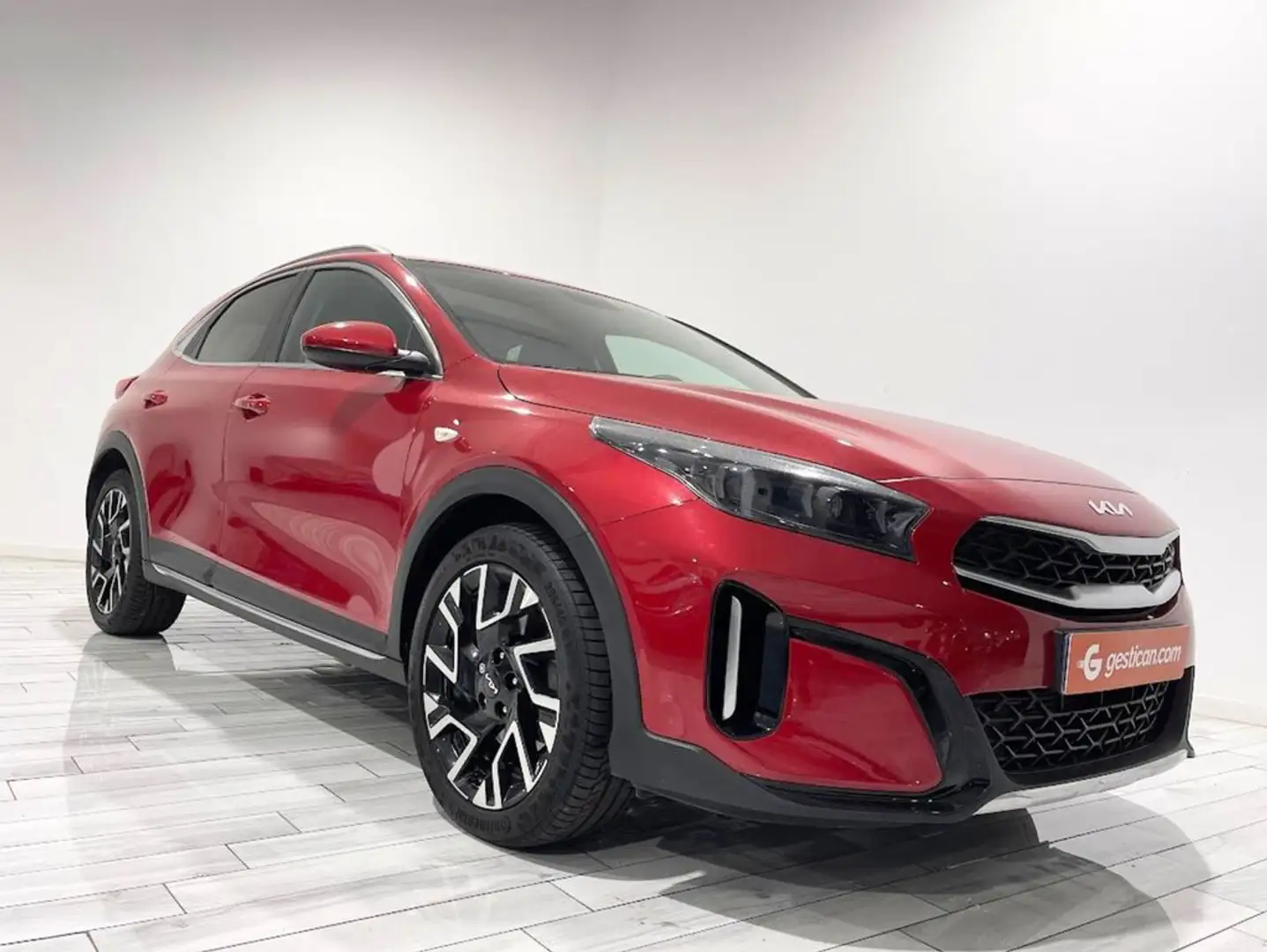 Kia XCeed 1.0 T-GDi Concept Rouge - 2