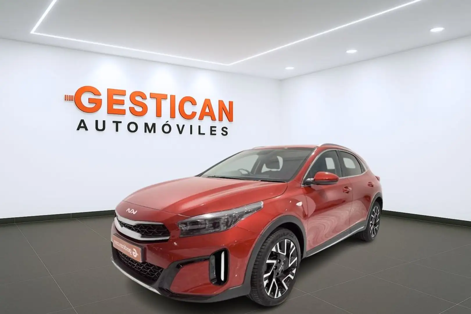 Kia XCeed 1.0 T-GDi Concept Rouge - 1