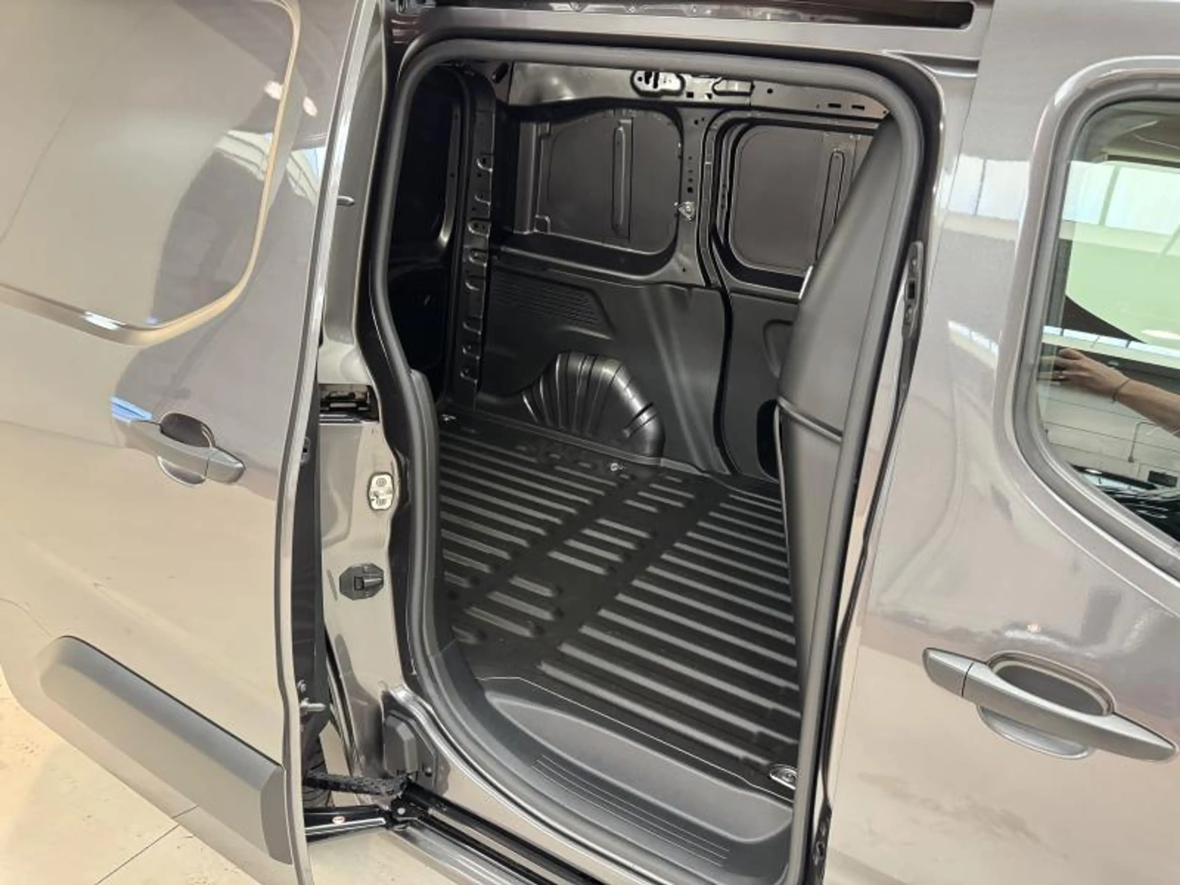 Opel Combo 1.5 BlueHDi 130 AT8 L1 PDC|CRUISE|AIRCO|LEDEREN ST — photo 10