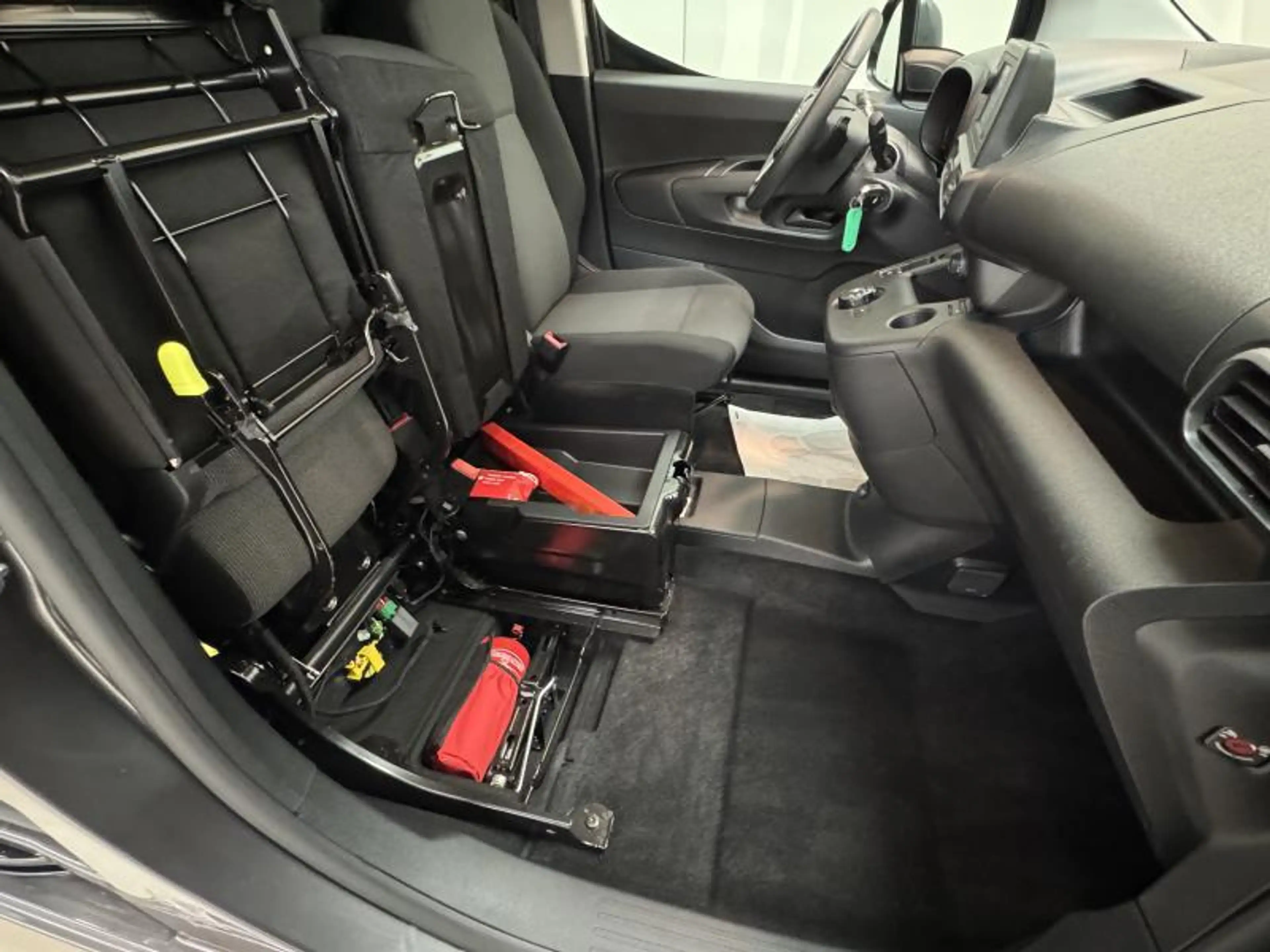 Opel Combo 1.5 BlueHDi 130 AT8 L1 PDC|CRUISE|AIRCO|LEDEREN ST — photo 11