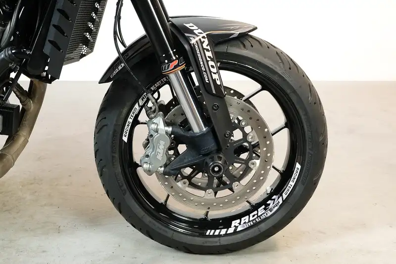 KTM 790 Duke - foto 4