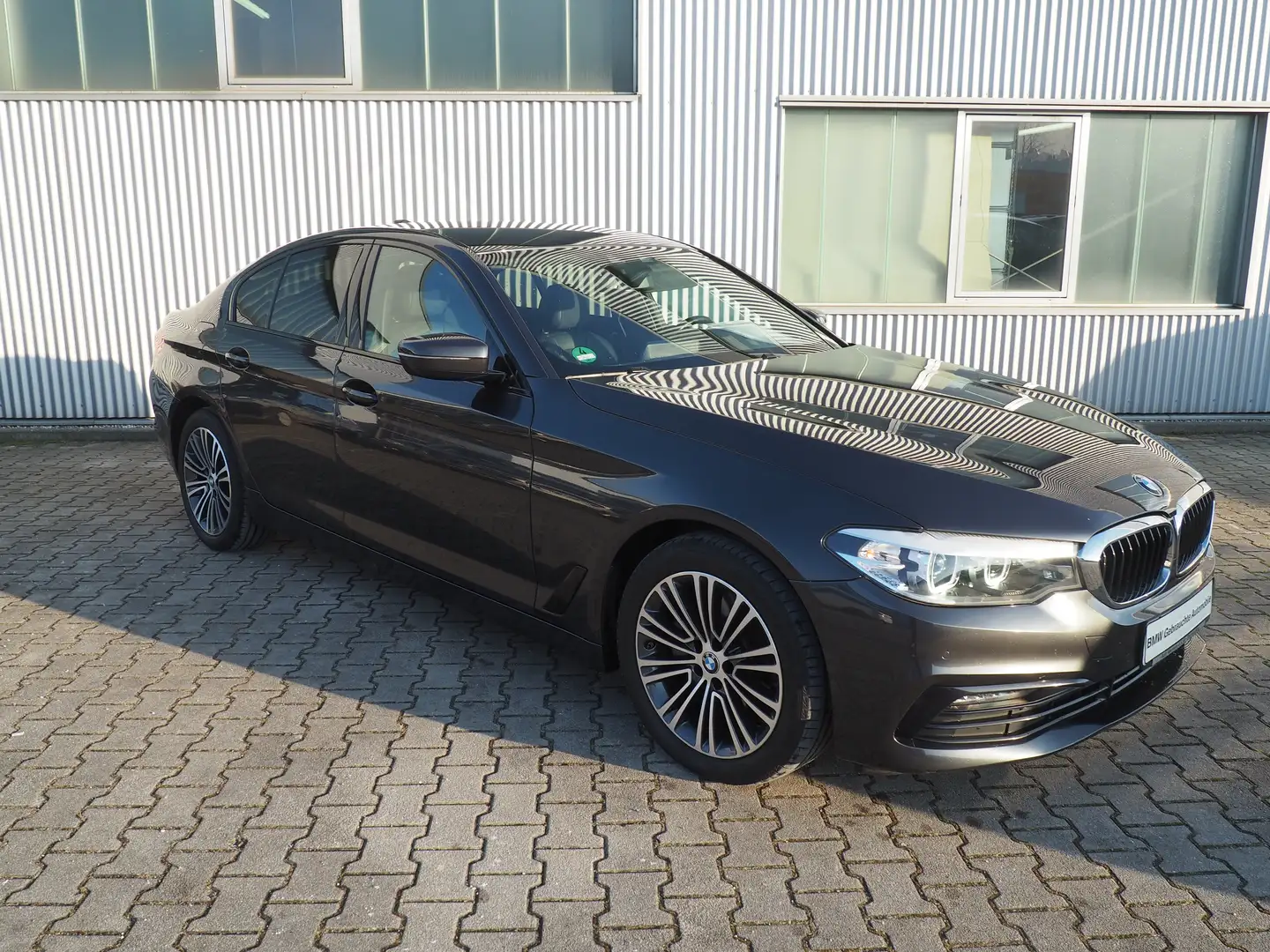 BMW 520 d xDrive Aut. Sport Line*Kamera*HiFi*Navigation* Grey - 1