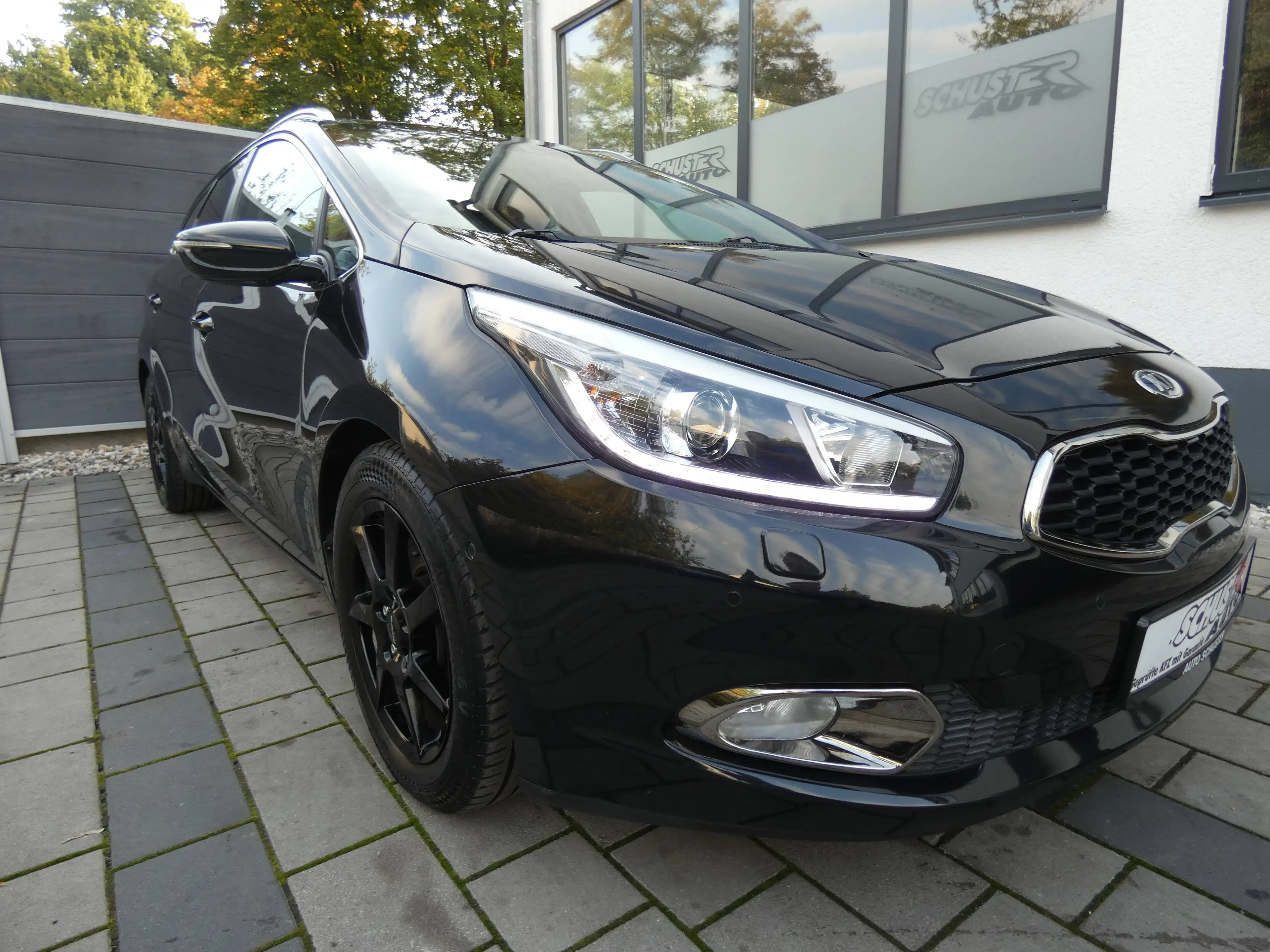Kia Ceed SW / cee'd SW Platinum Edition — photo 3