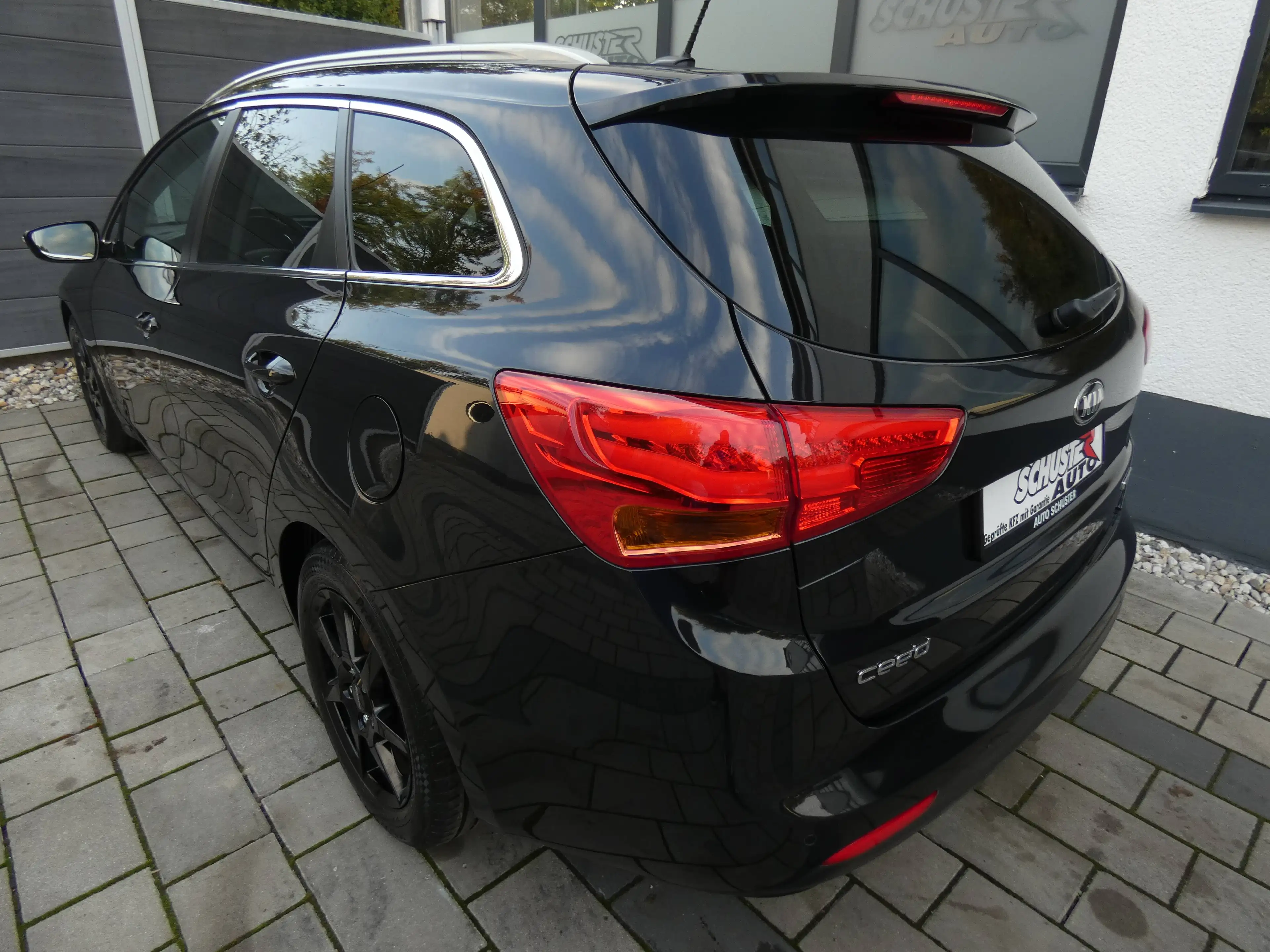 Kia Ceed SW / cee'd SW Platinum Edition — photo 6
