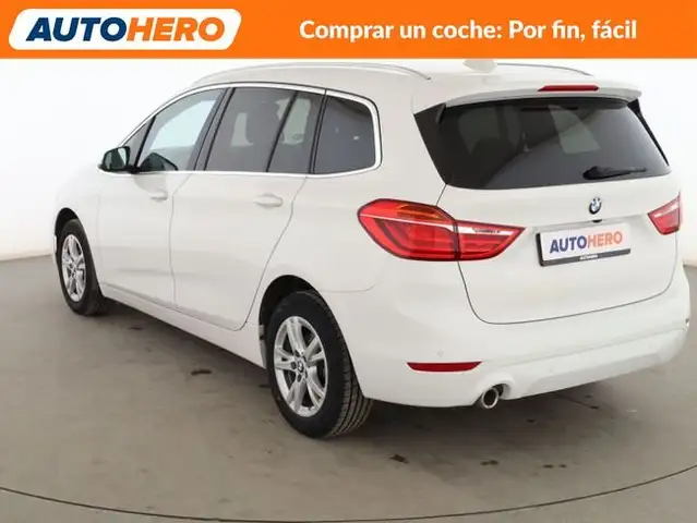 BMW 2 Series view 4
