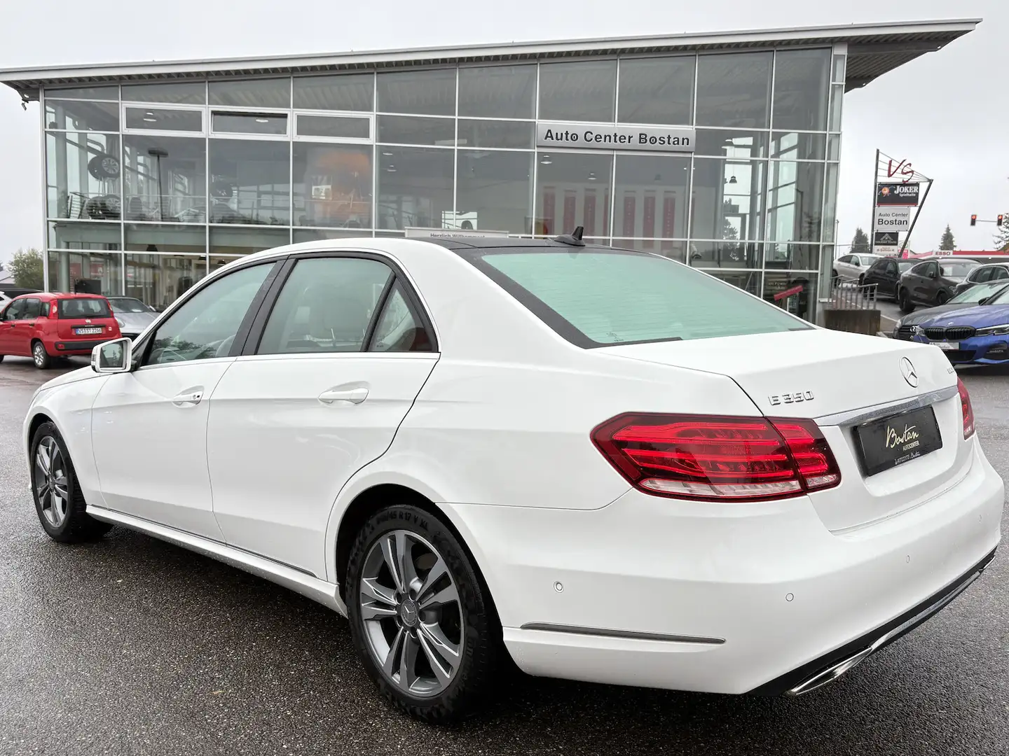 Mercedes-Benz E 350 d BLUE TEC/PANORAMA/AHK/PDC/LED/1.HAND Blanc - 2