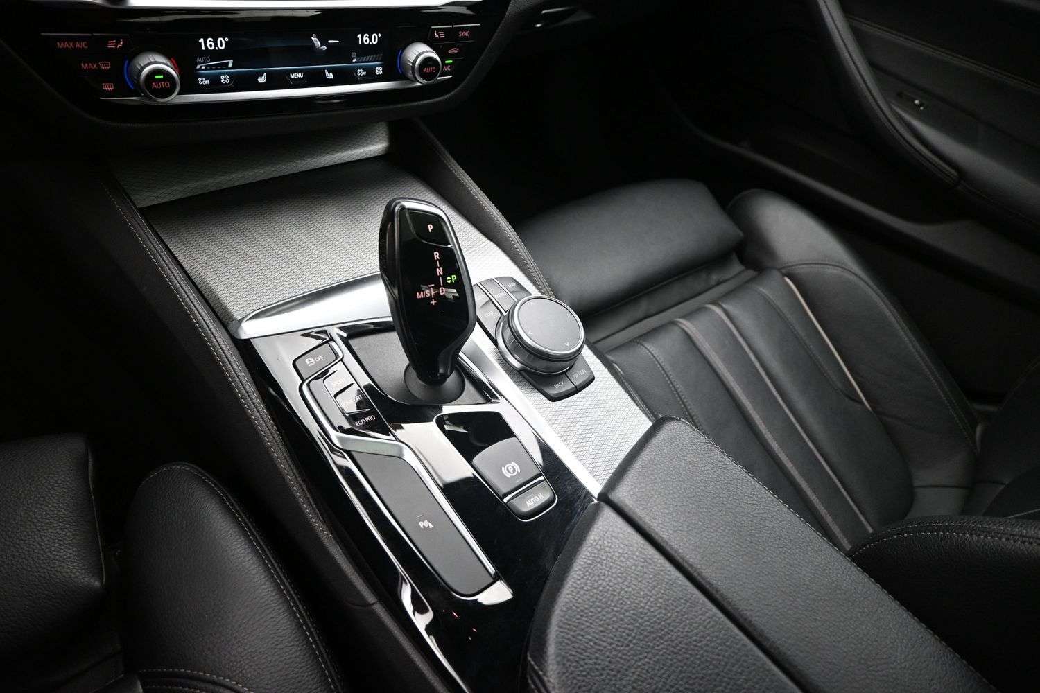 2020 BMW 5 Series 530i xDrive Blind Spot Monitoring | Sunroof | Tri- 4 cyl thumb 11