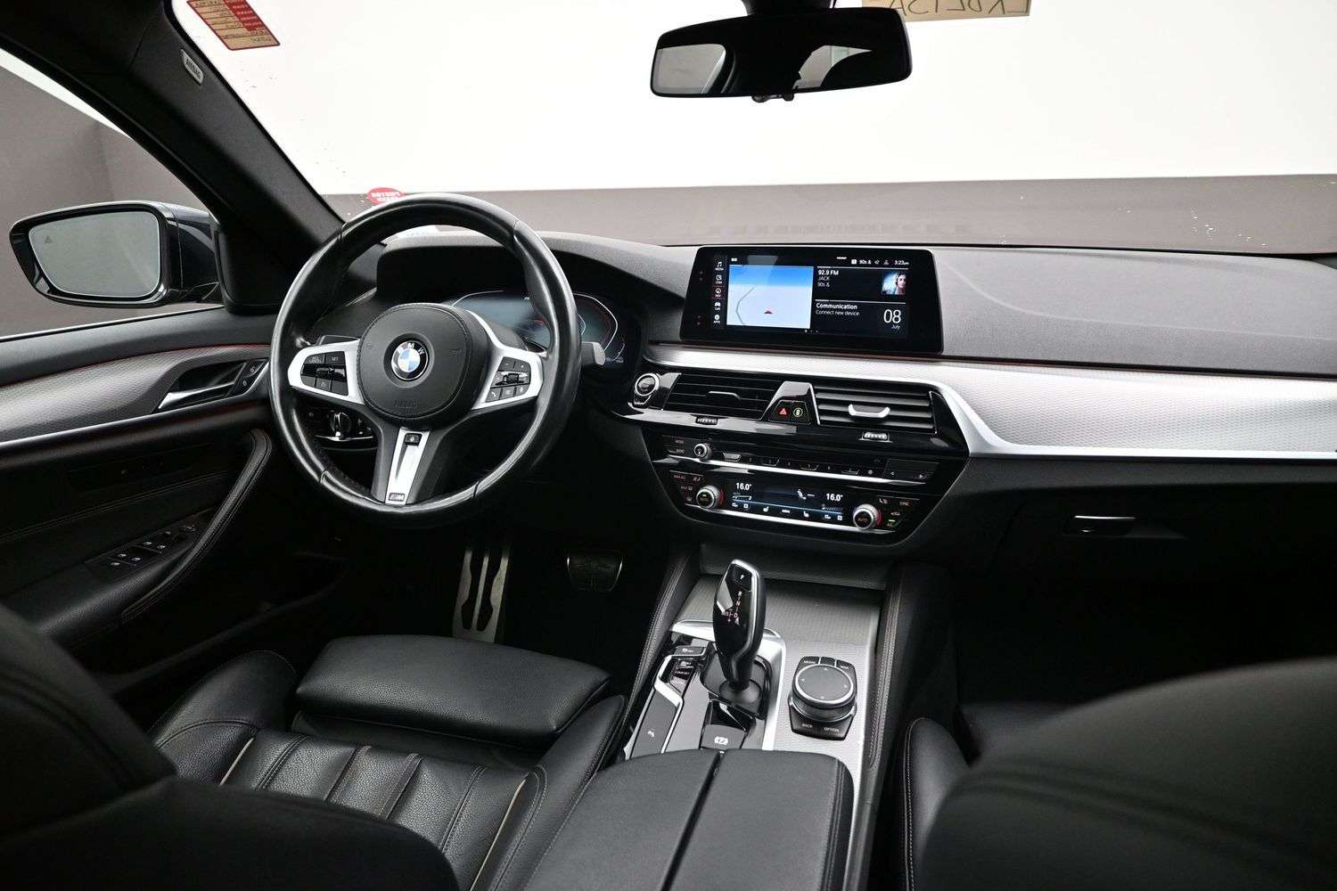 2020 BMW 5 Series 530i xDrive Blind Spot Monitoring | Sunroof | Tri- 4 cyl thumb 28