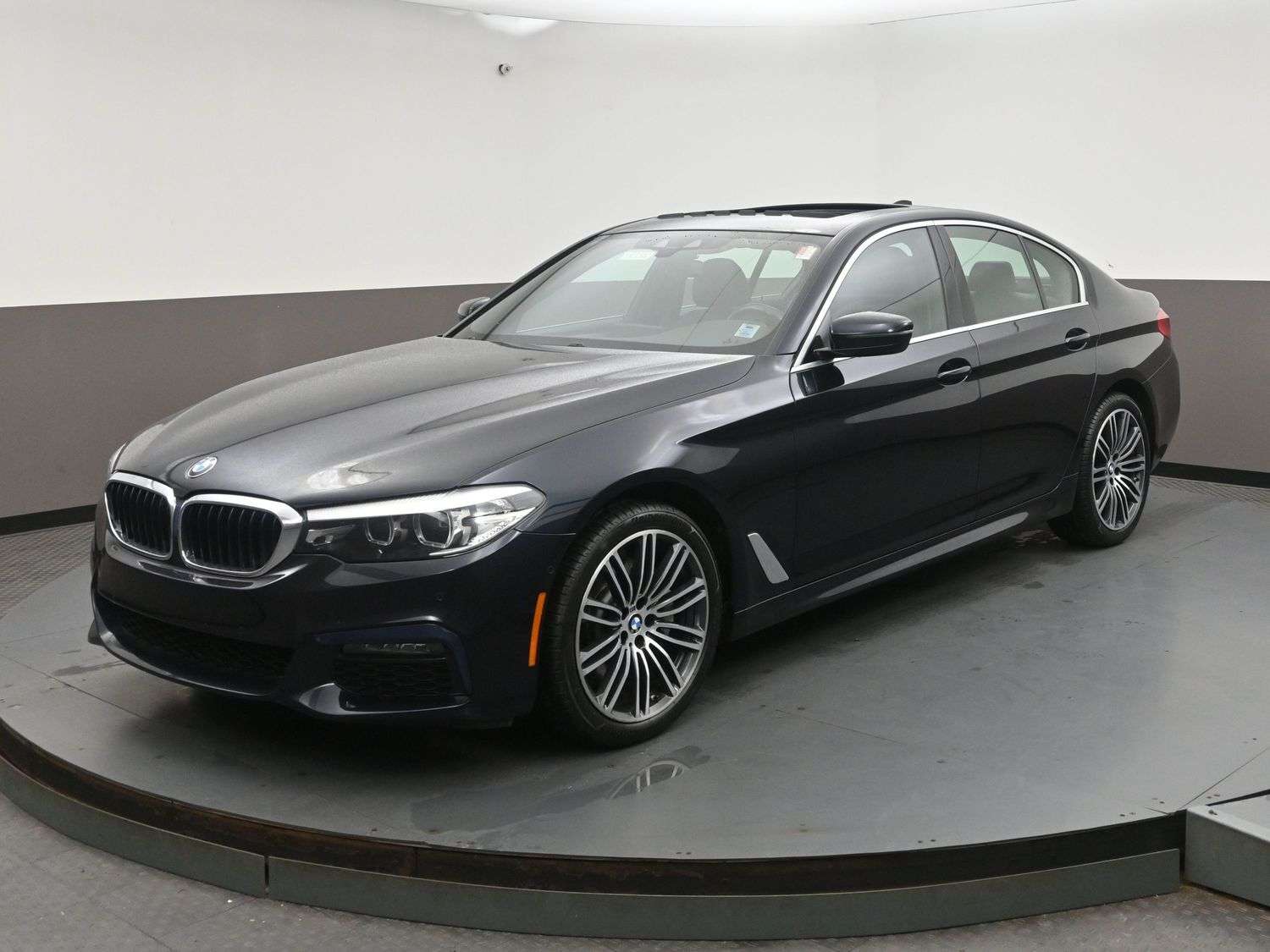2020 BMW 5 Series 530i xDrive Blind Spot Monitoring | Sunroof | Tri- 4 cyl alt 3