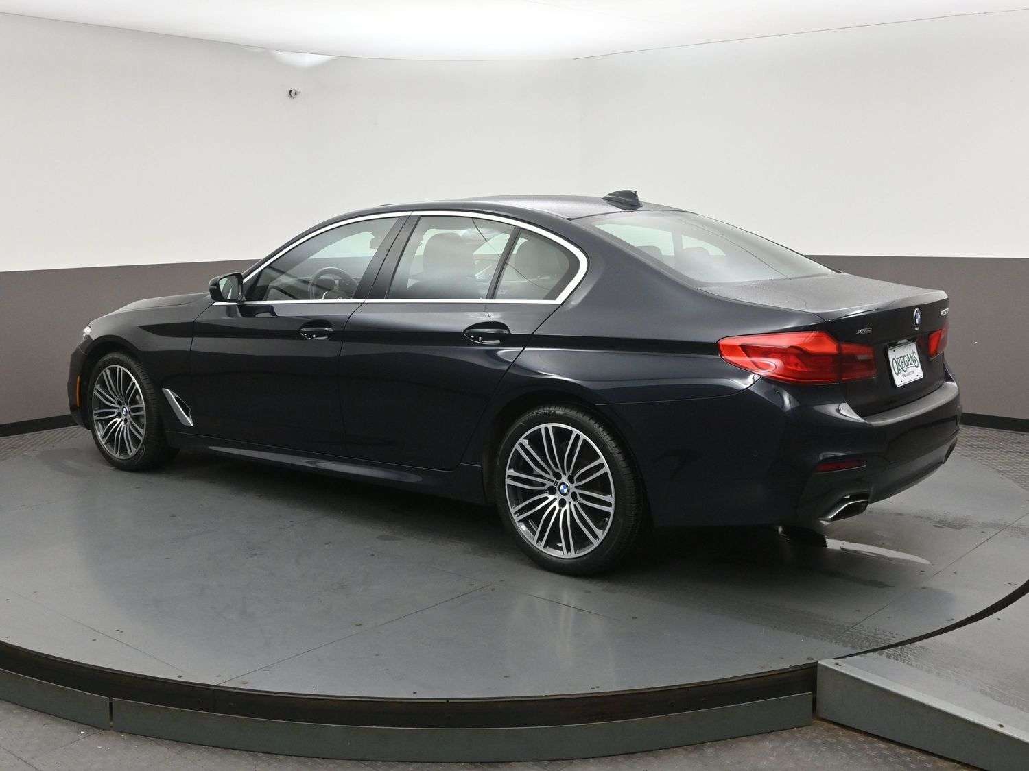 2020 BMW 5 Series 530i xDrive Blind Spot Monitoring | Sunroof | Tri- 4 cyl thumb 38