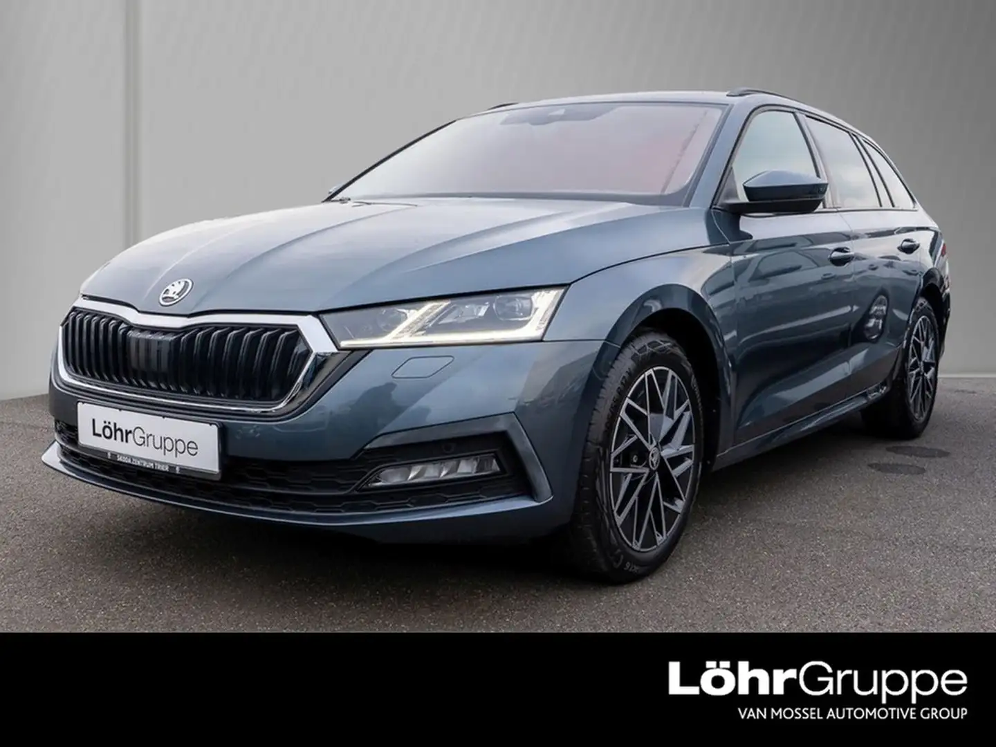 Skoda Octavia Combi 1.5 TSI Clever Matrix, Navi Grau - 1