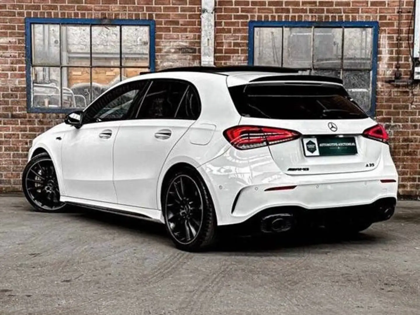 Mercedes-Benz A 35 AMG A 35 AMG 4MATIC Wit - 2