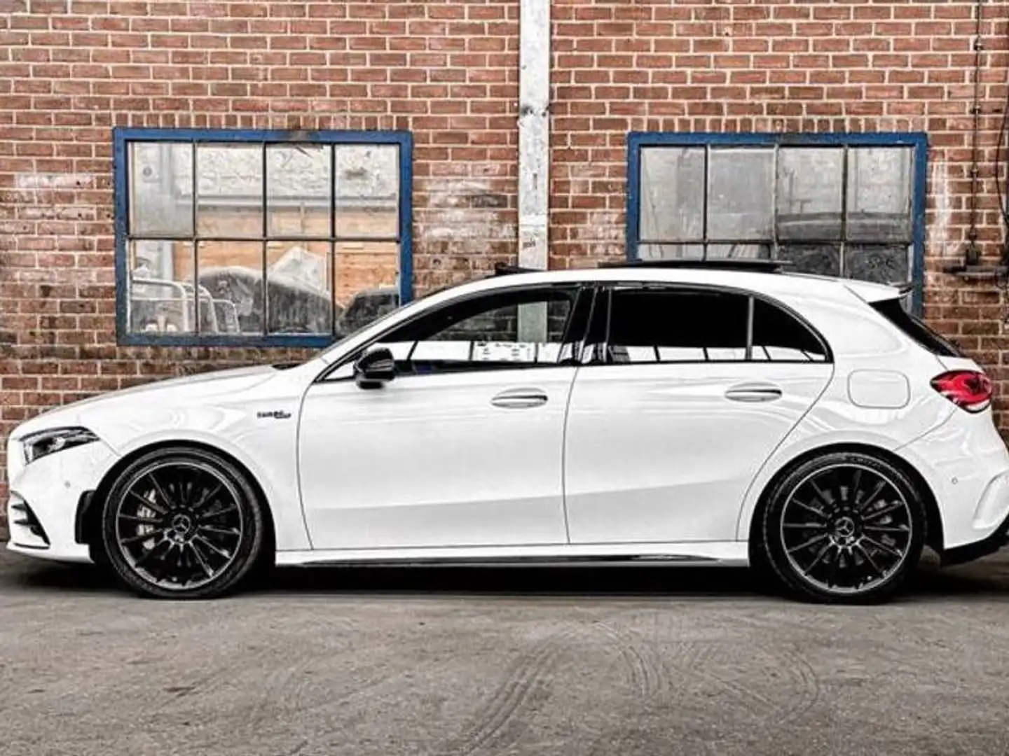 Mercedes-Benz A 35 AMG A 35 AMG 4MATIC Wit - 1