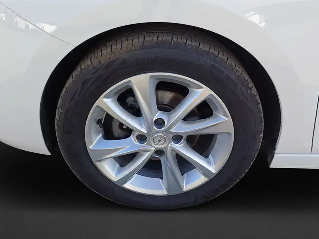 Opel Corsa view 8