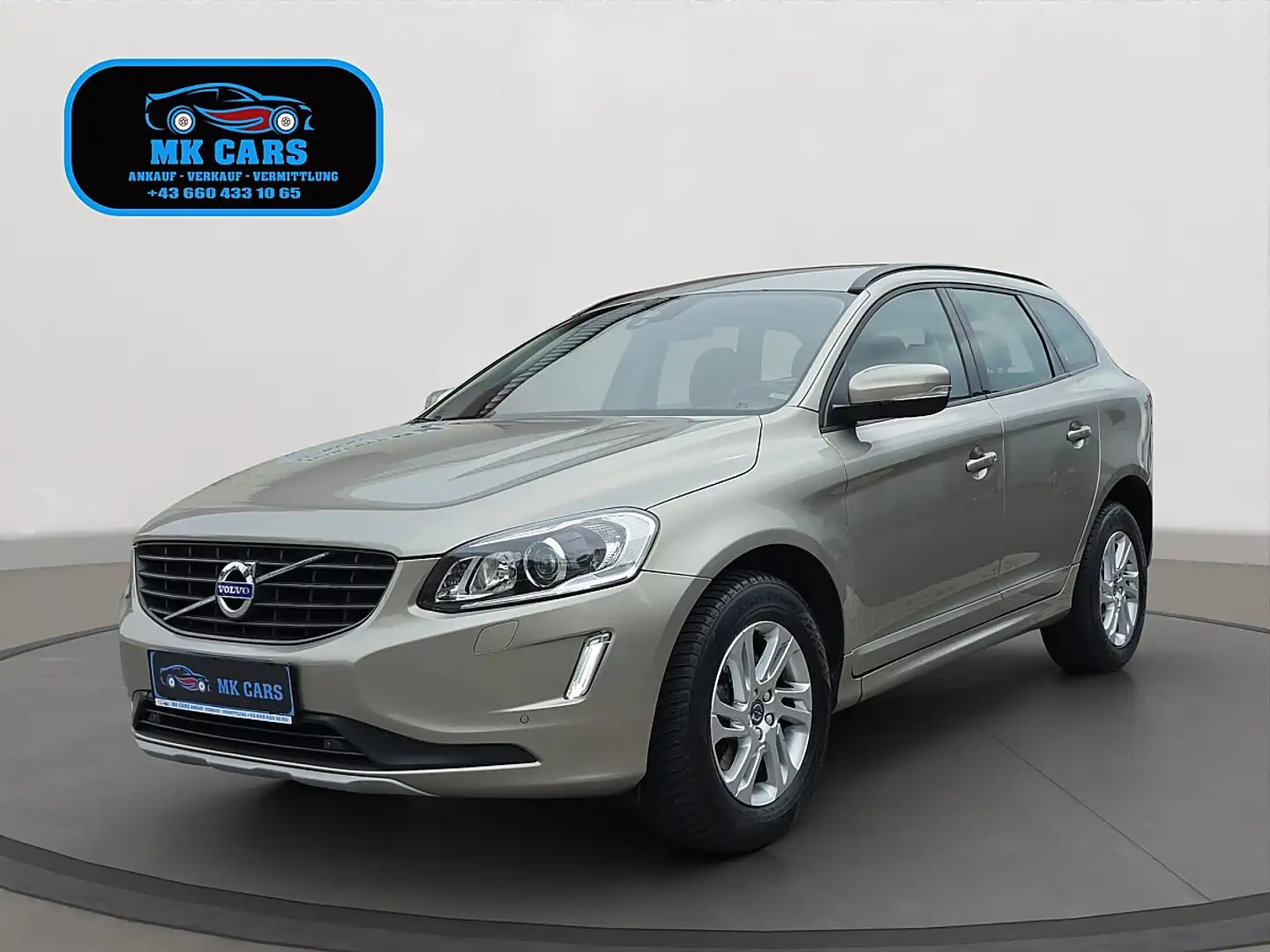 Volvo XC60 XC 60 D4 DPF AWD Business AWD Silber - 1