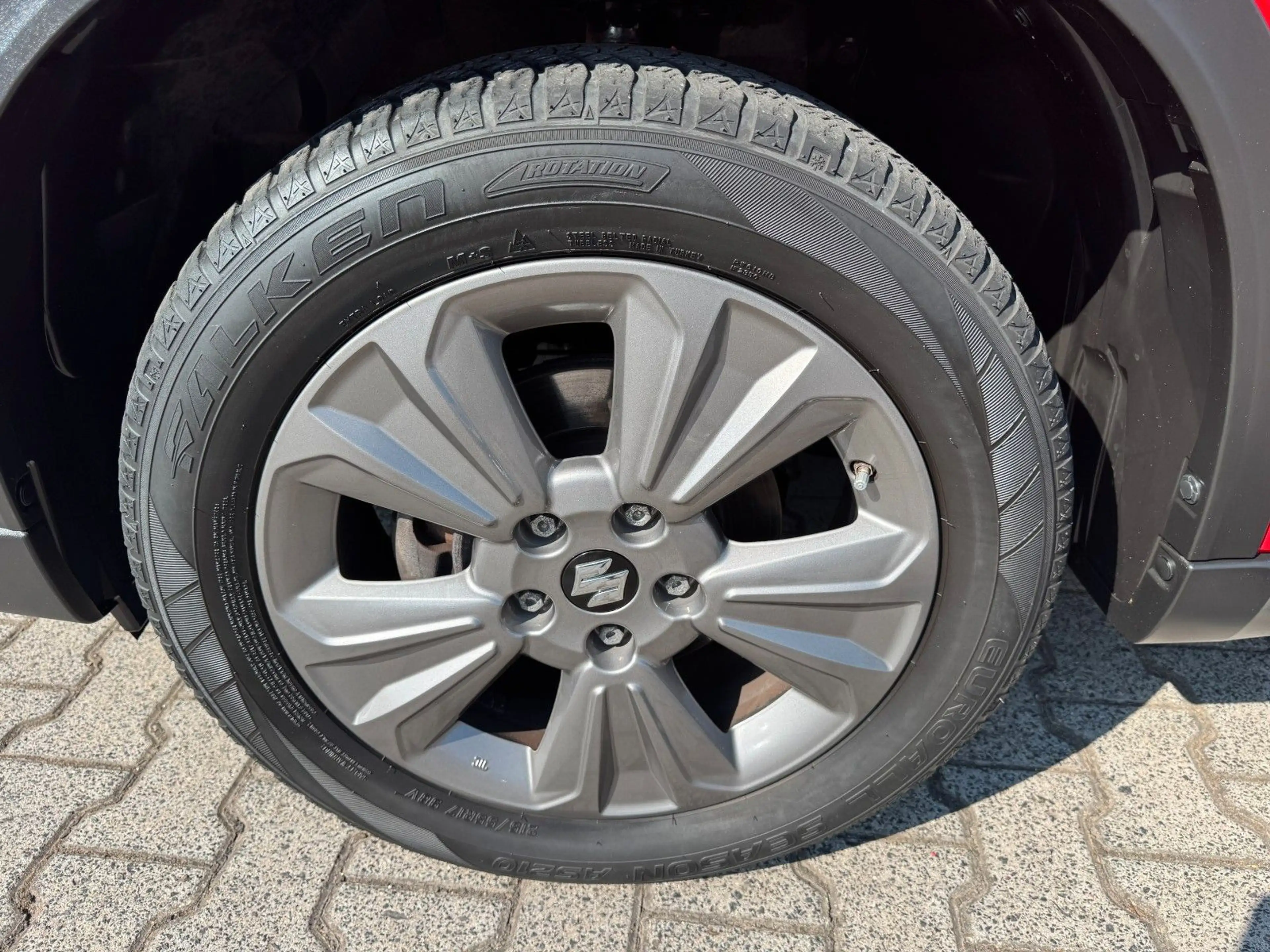 Suzuki Vitara 1.5 DUAJET Hybrid *NAVI*SITZH*LED*KAMERA* — photo 2