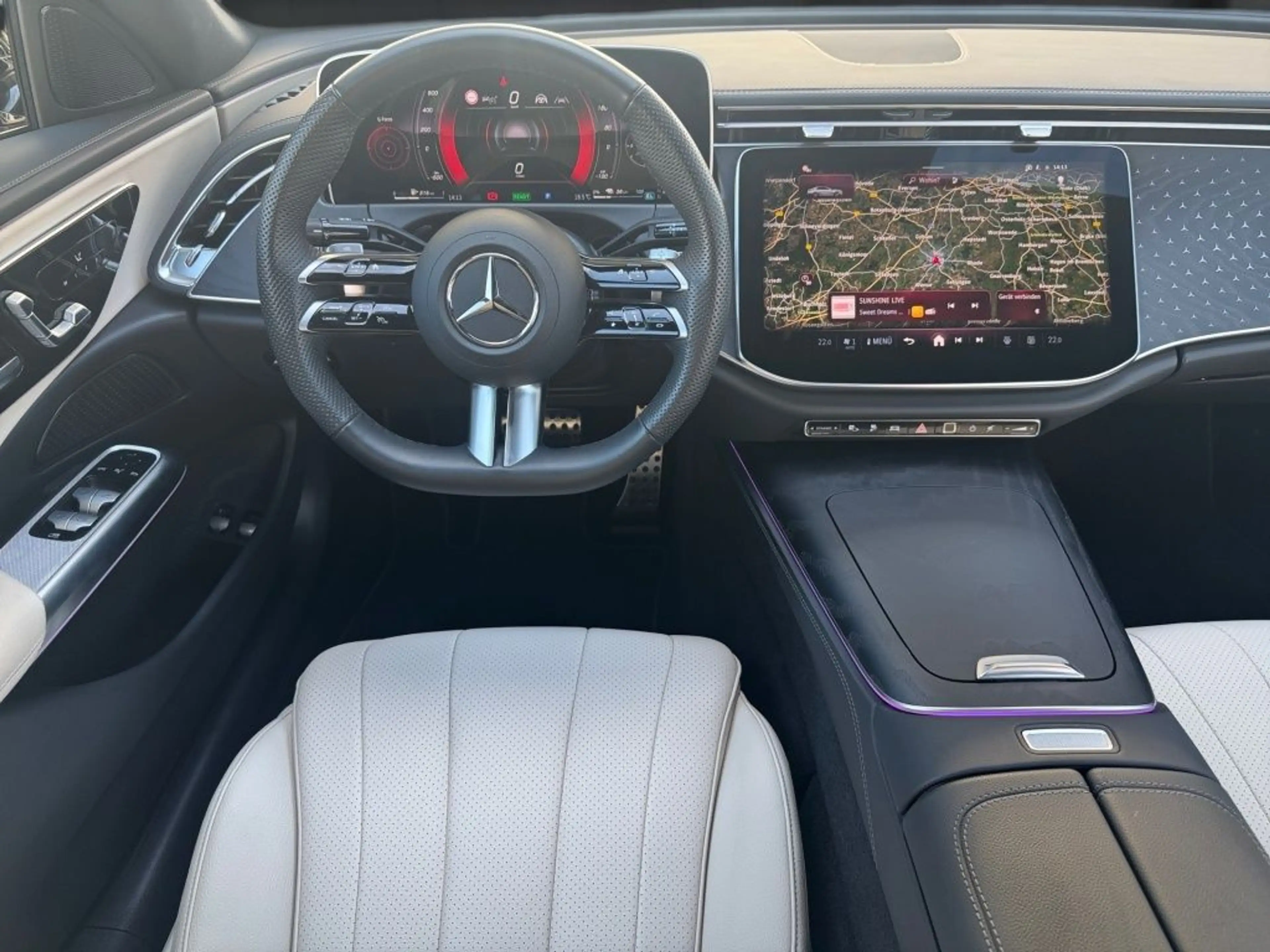 Mercedes-Benz E 300 e AMG, 20'', Night, Pano, Beige Int,DIGITA — photo 8