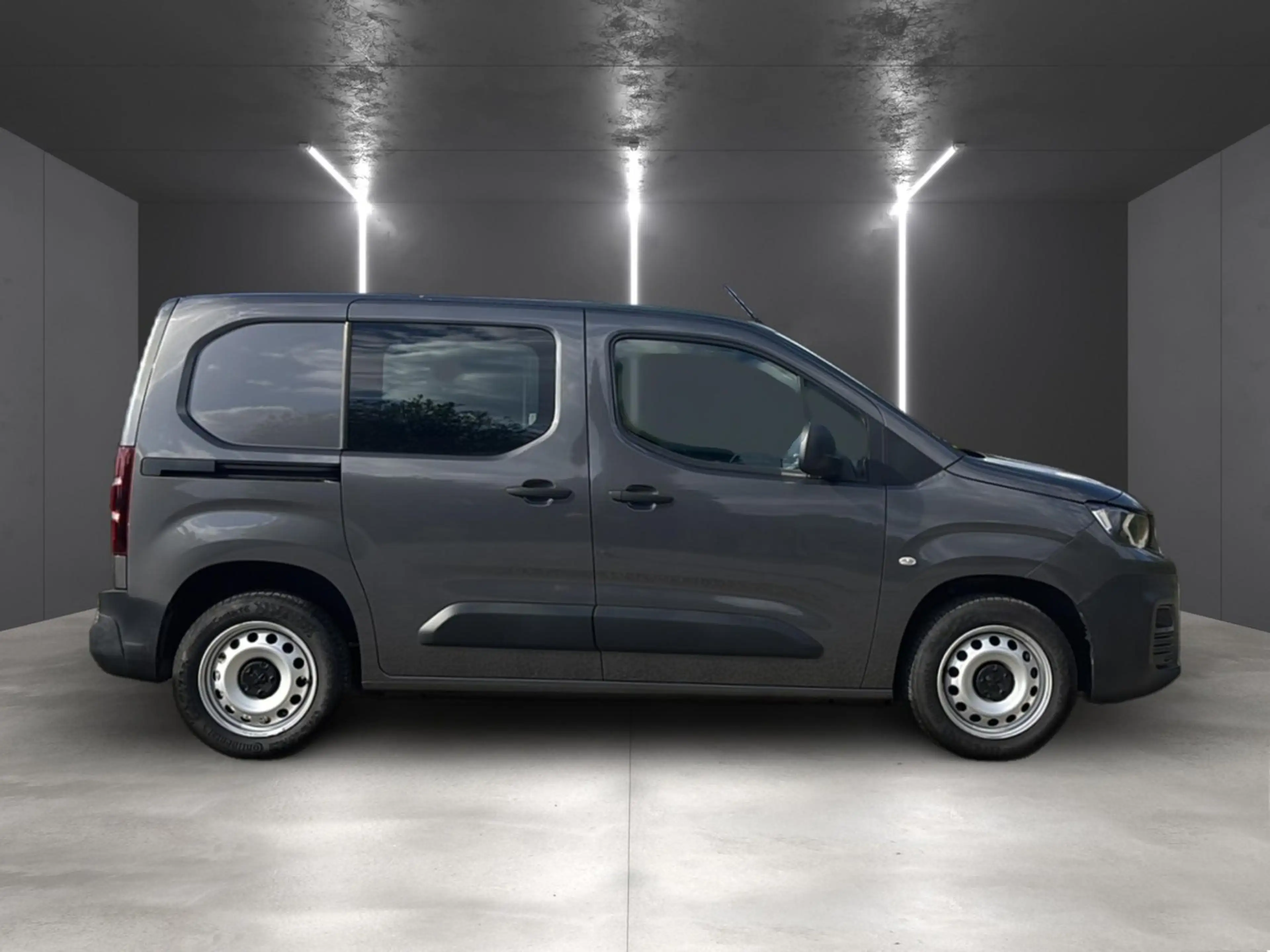 Peugeot Partner Premium L1 *NAVI*KLIMA*3-SITZER*SORTIMO-EINBAU — photo 7