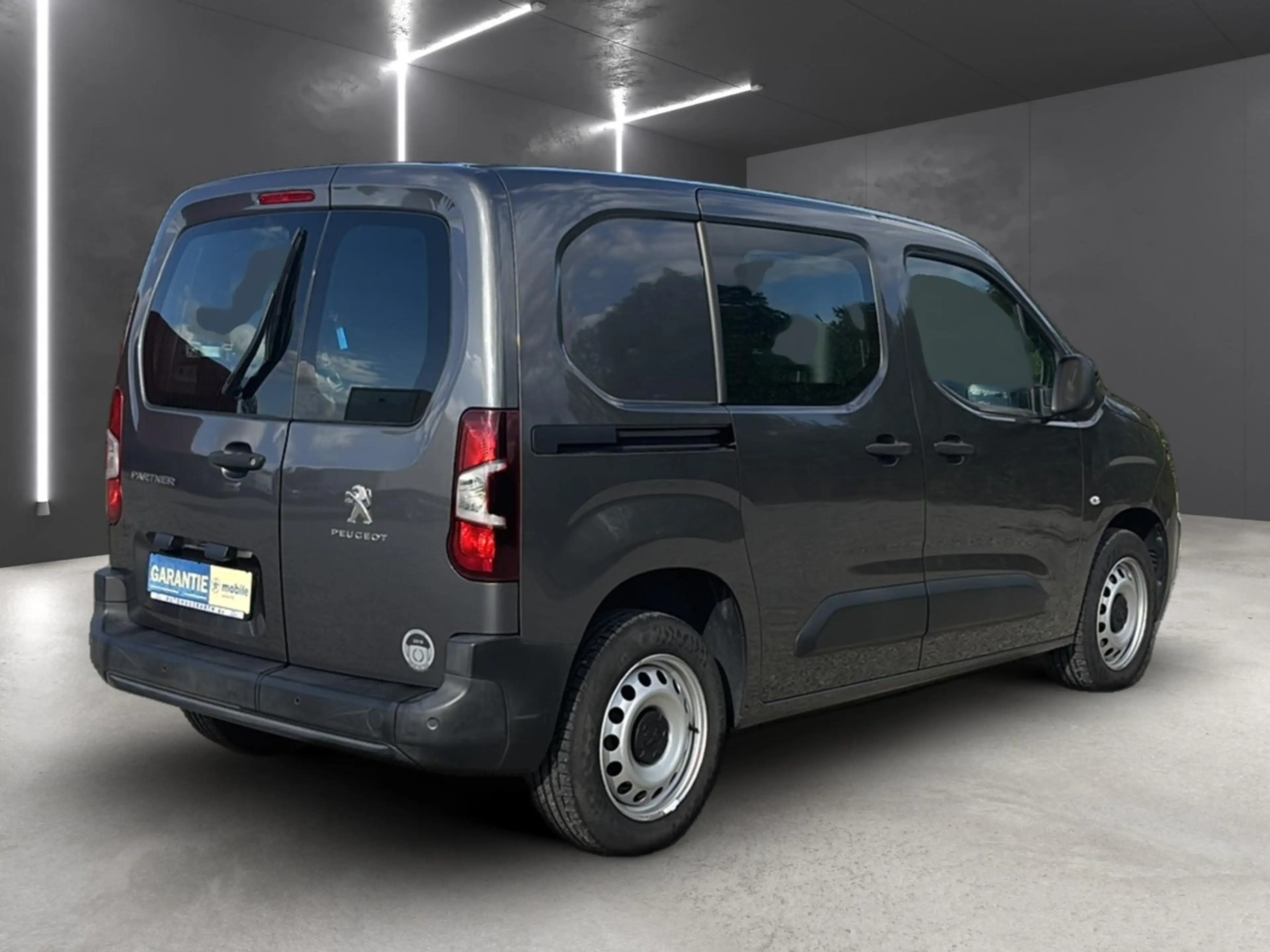 Peugeot Partner Premium L1 *NAVI*KLIMA*3-SITZER*SORTIMO-EINBAU — photo 6